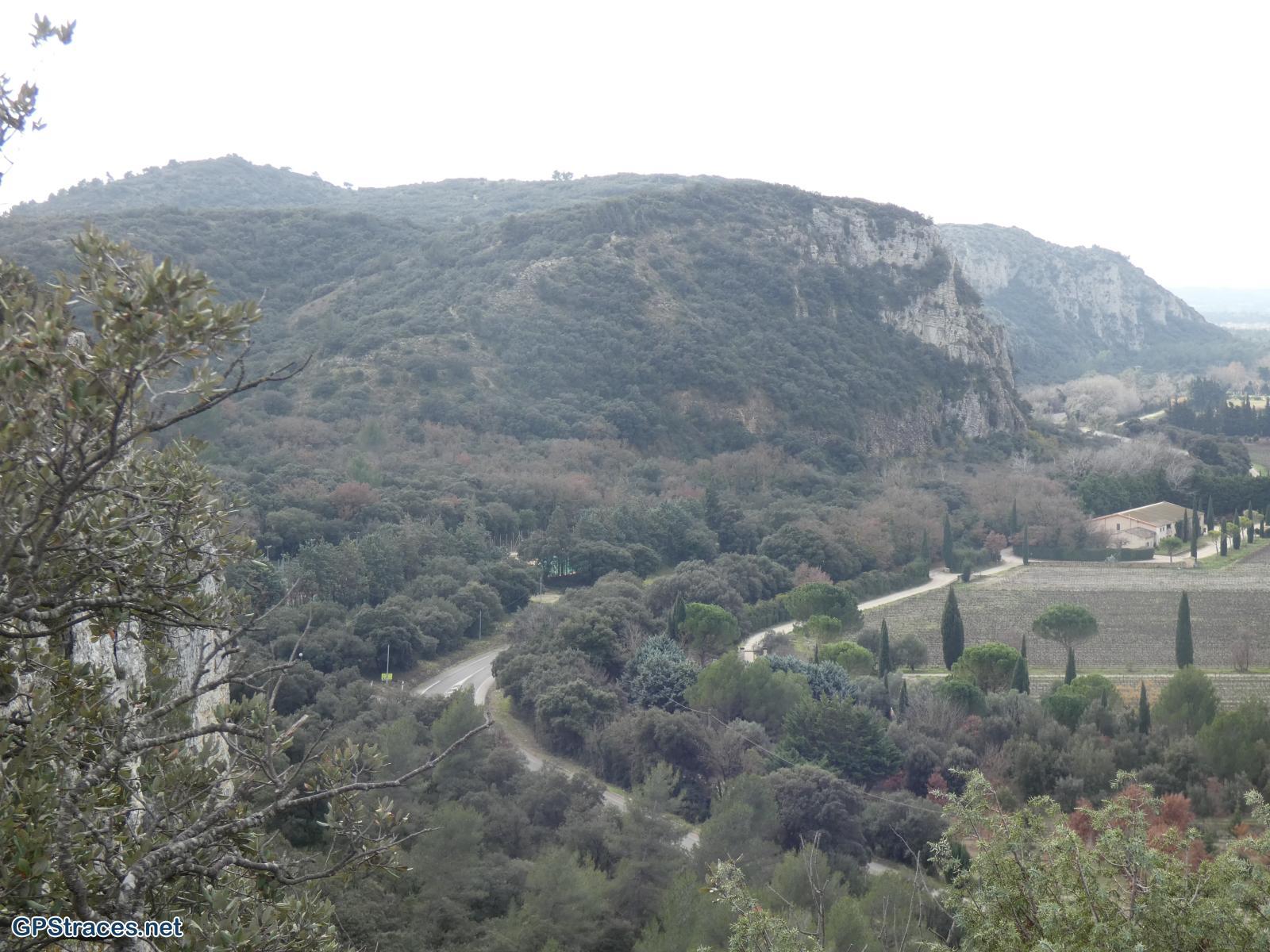 Gard-Villeneuve - Falaise de Pujau - Château Pointu - Les Perrières–7