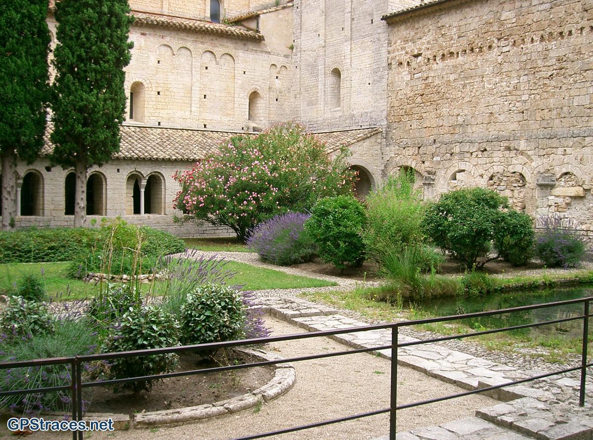 Hérault-Saint-Jacques de Compostelle : Saint-Guilhem – Saint-Jean–2