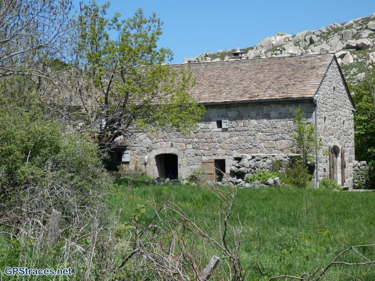 Le hameau de Gourdouze
