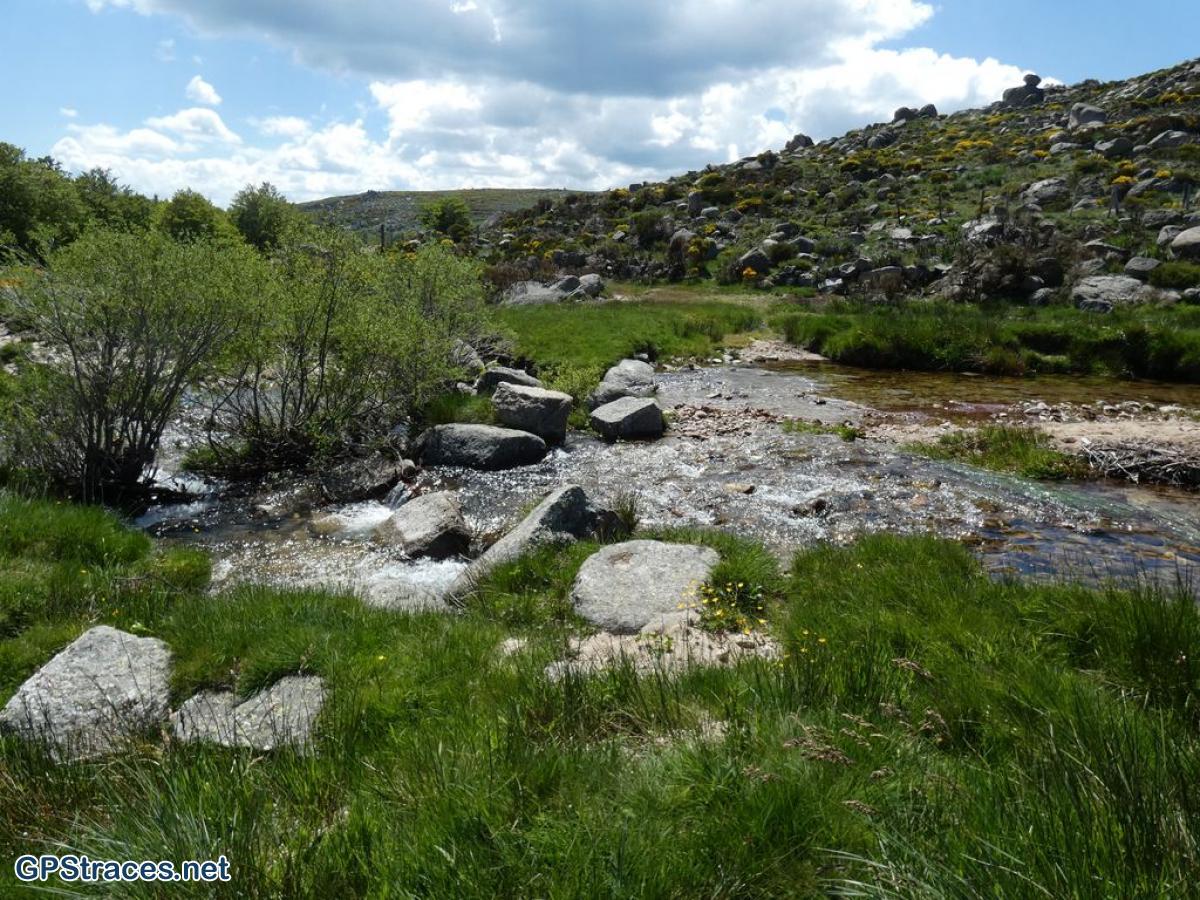 Le ruisseau de Gourdouze