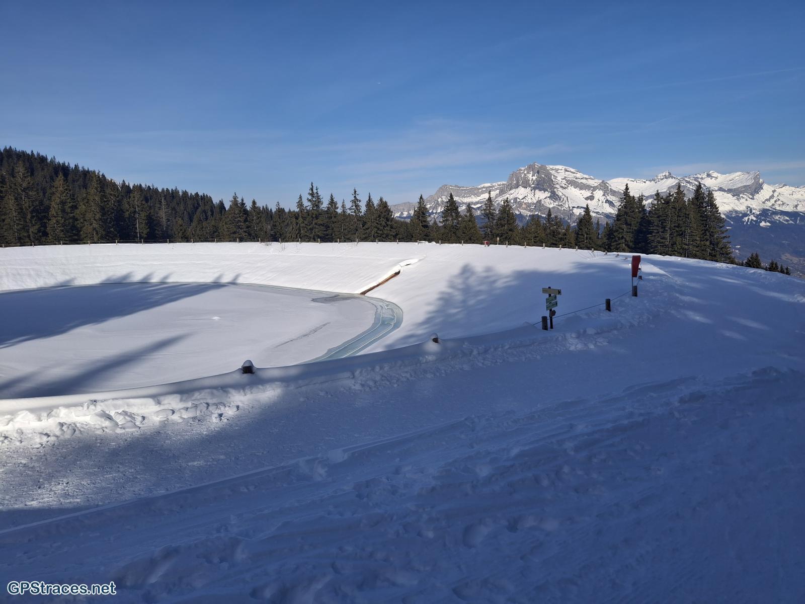 Haute Savoie-De Combloux à la Croix des Salles–1