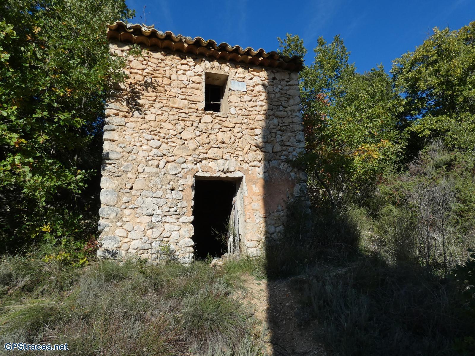En chemin, un mazet