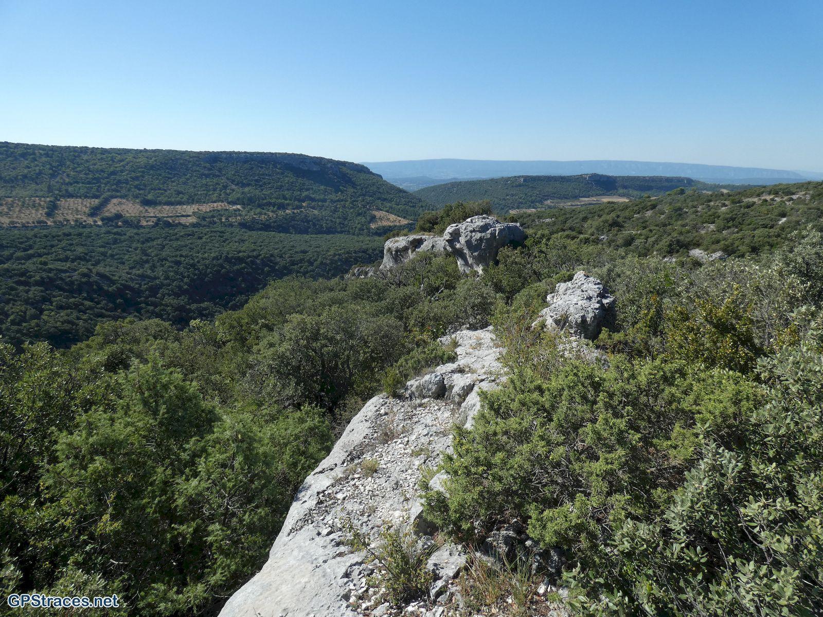 Le chemin sur la crête
