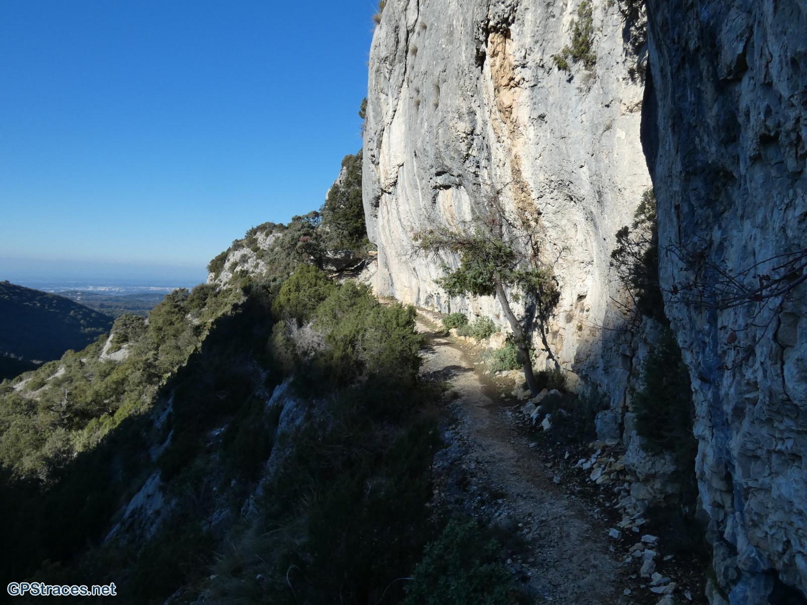 Vaucluse-Le Beaucet - Les trois Luisants–14