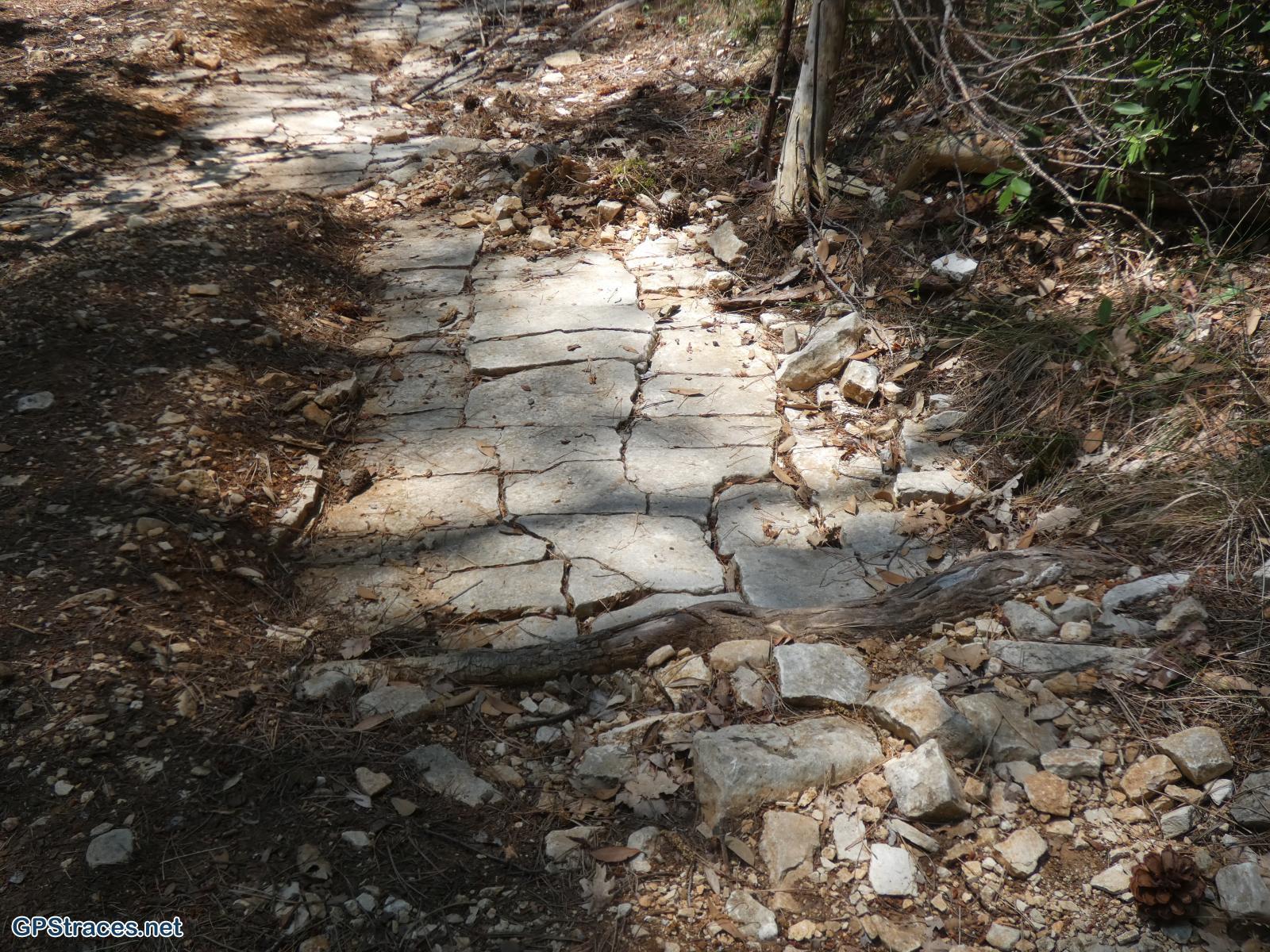 Vaucluse-Le Colorado Provençal en boucle–5