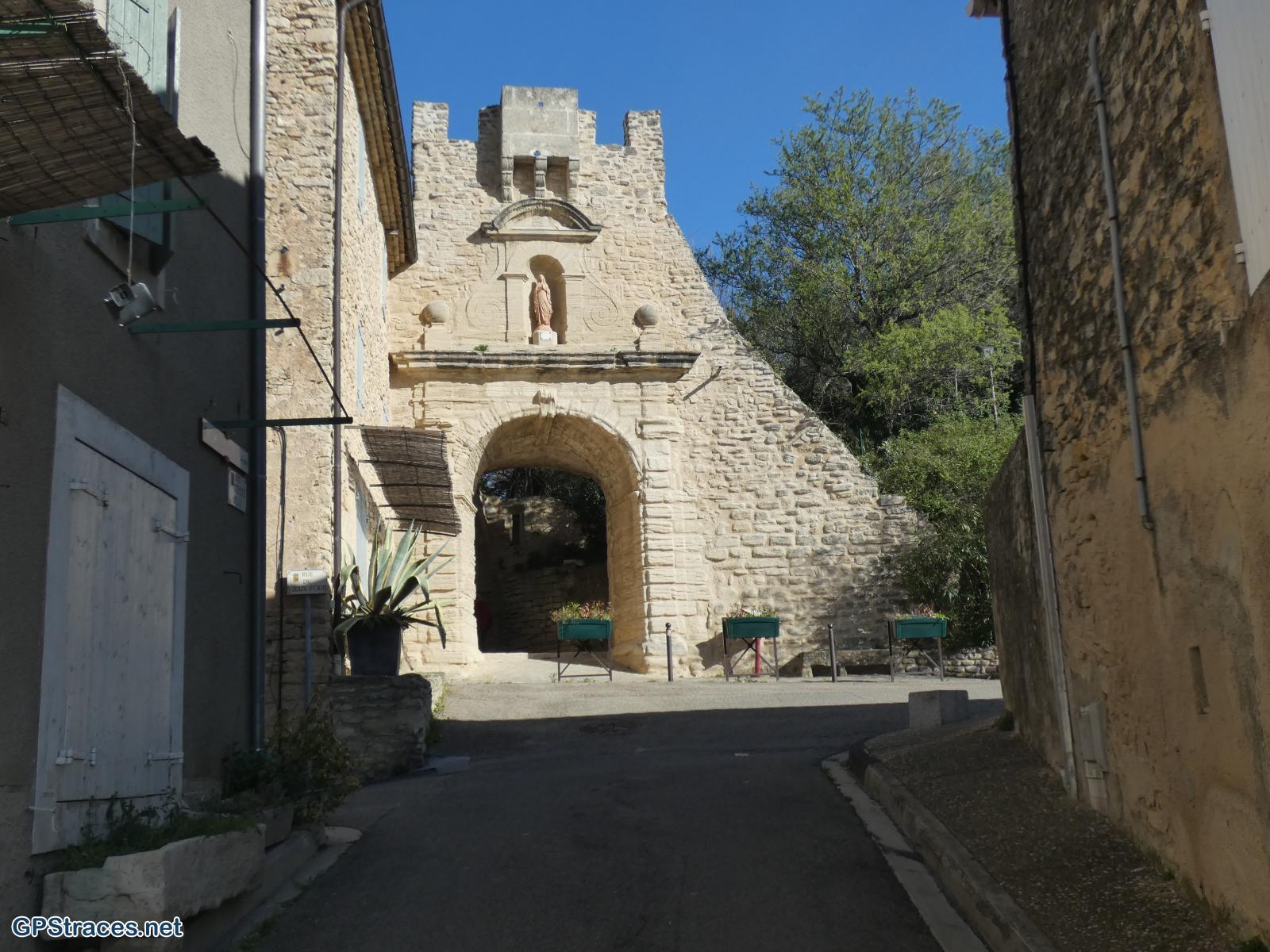 Crillon Le Brave