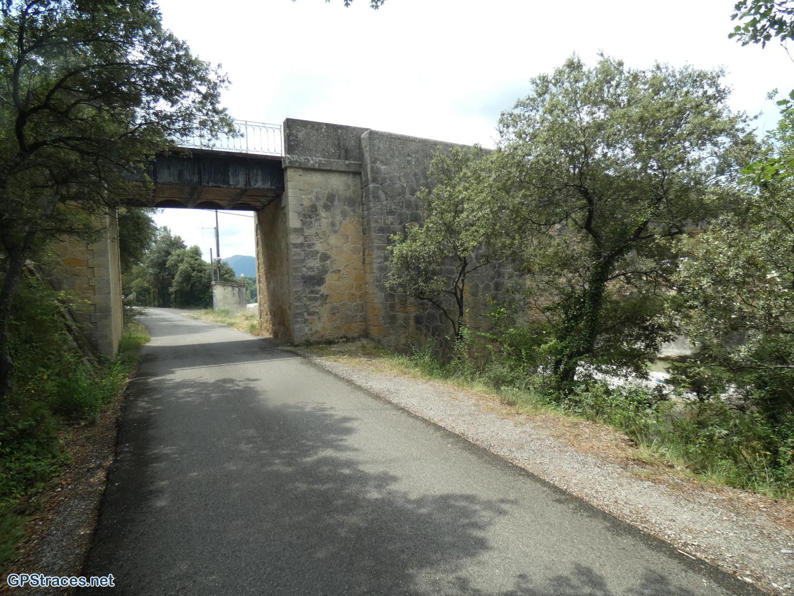 Vaucluse-Entrechaux - L'Ouvèze–15
