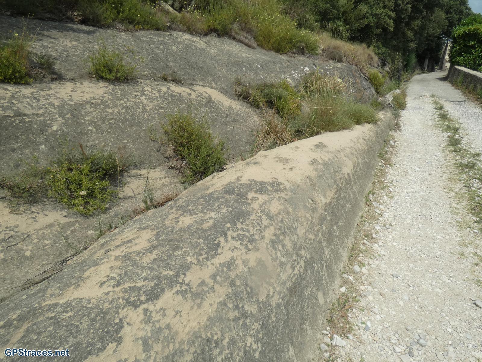 Vaucluse-Entrechaux - L'Ouvèze–24