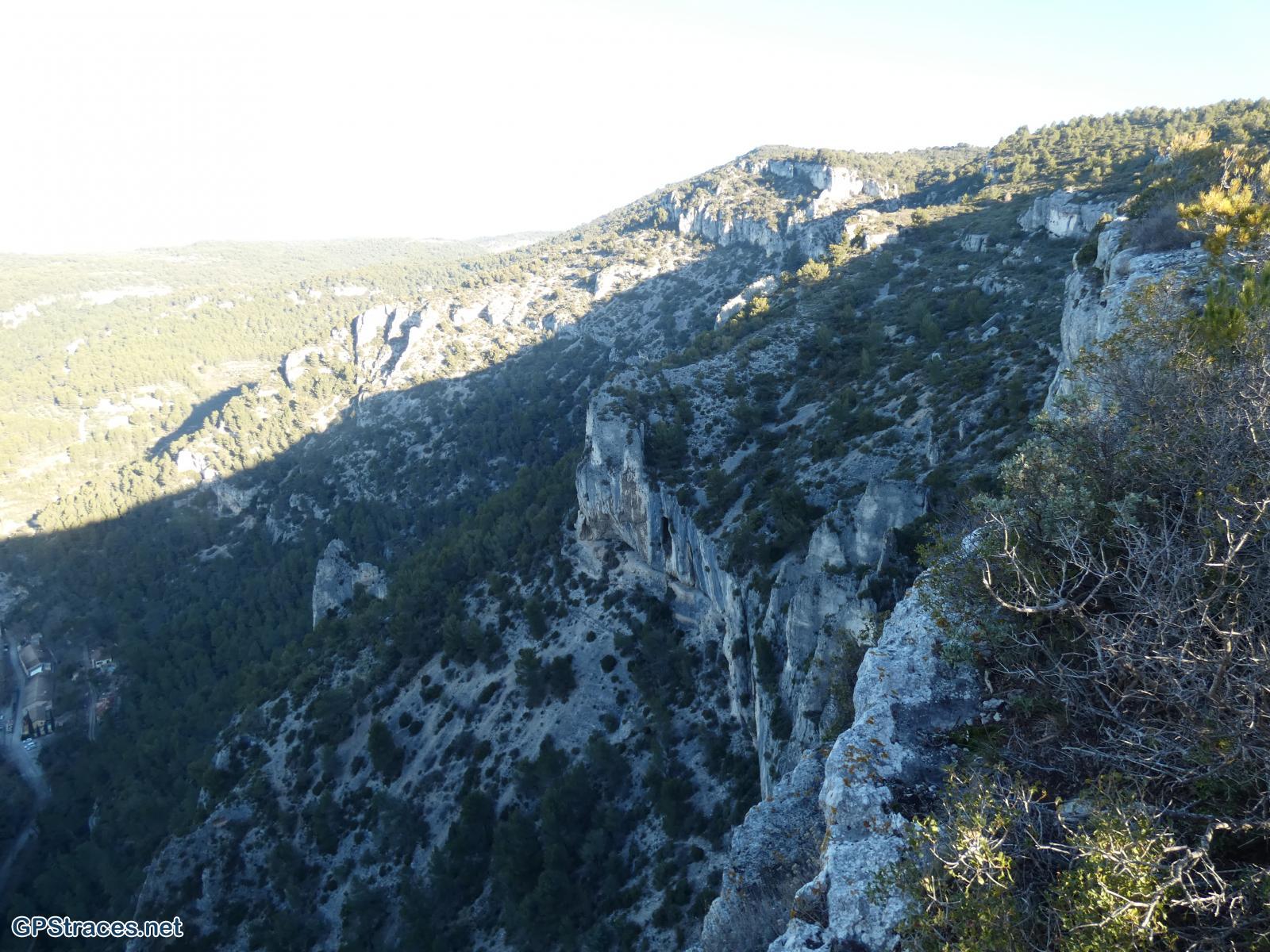 Vaucluse-Fontaine de Vaucluse - Gouffre de Valescure–3