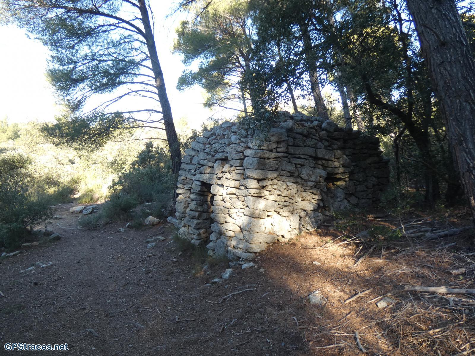 Vaucluse-Fontaine de Vaucluse - Gouffre de Valescure–8