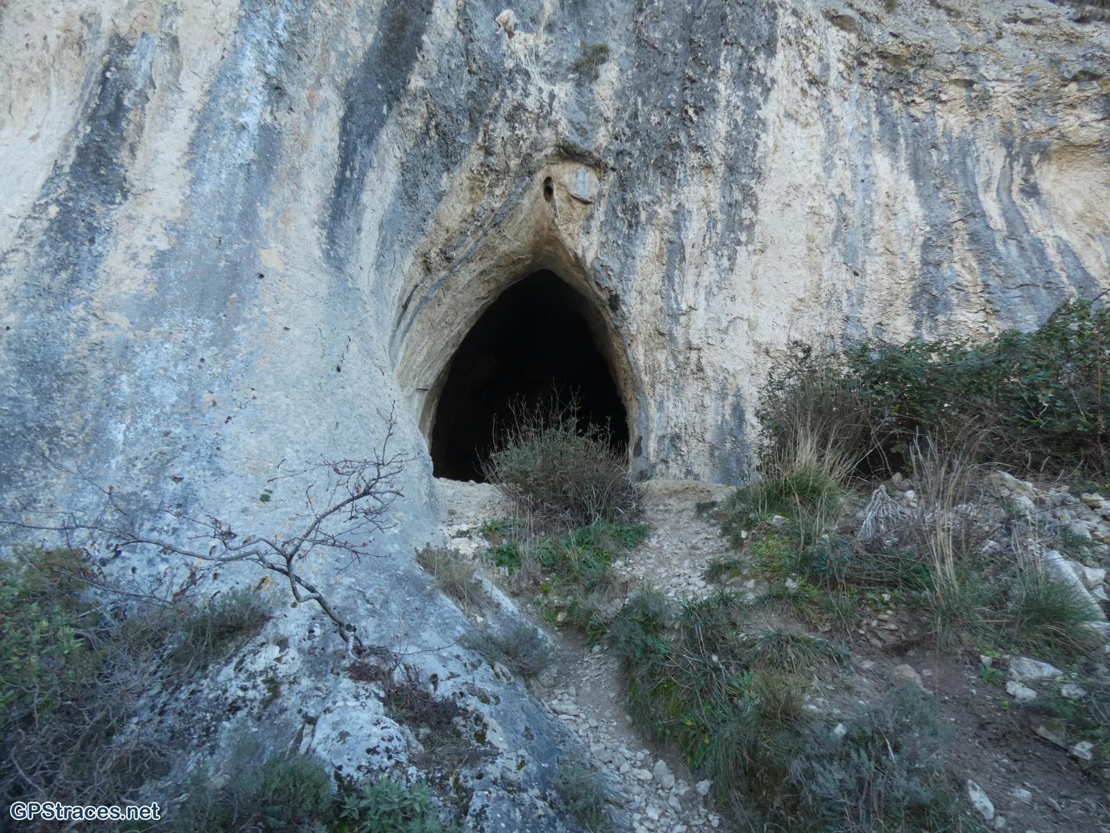L'entrée de la grotte