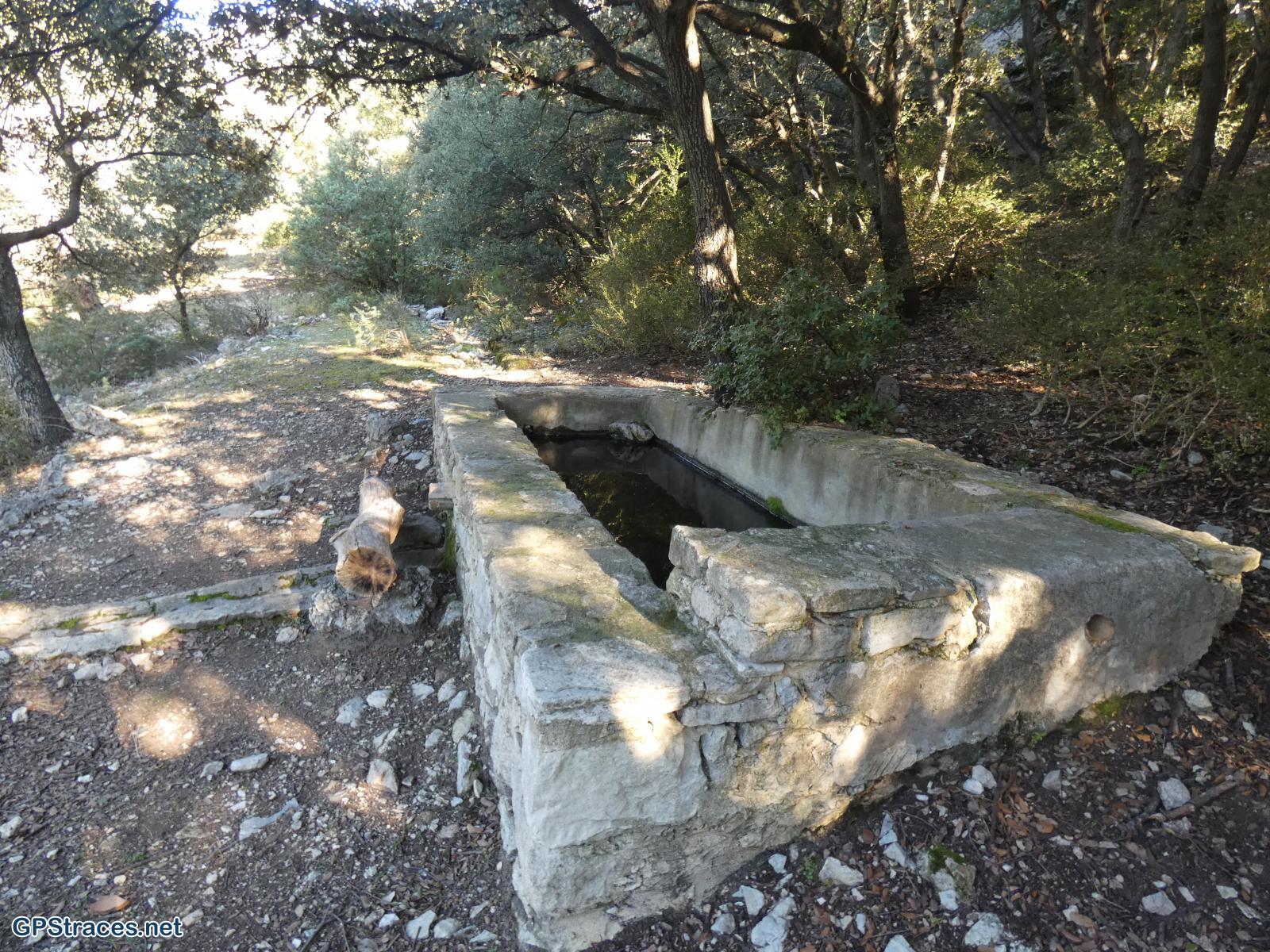 Vaucluse-Fontaine de Vaucluse - Gouffre de Valescure–16
