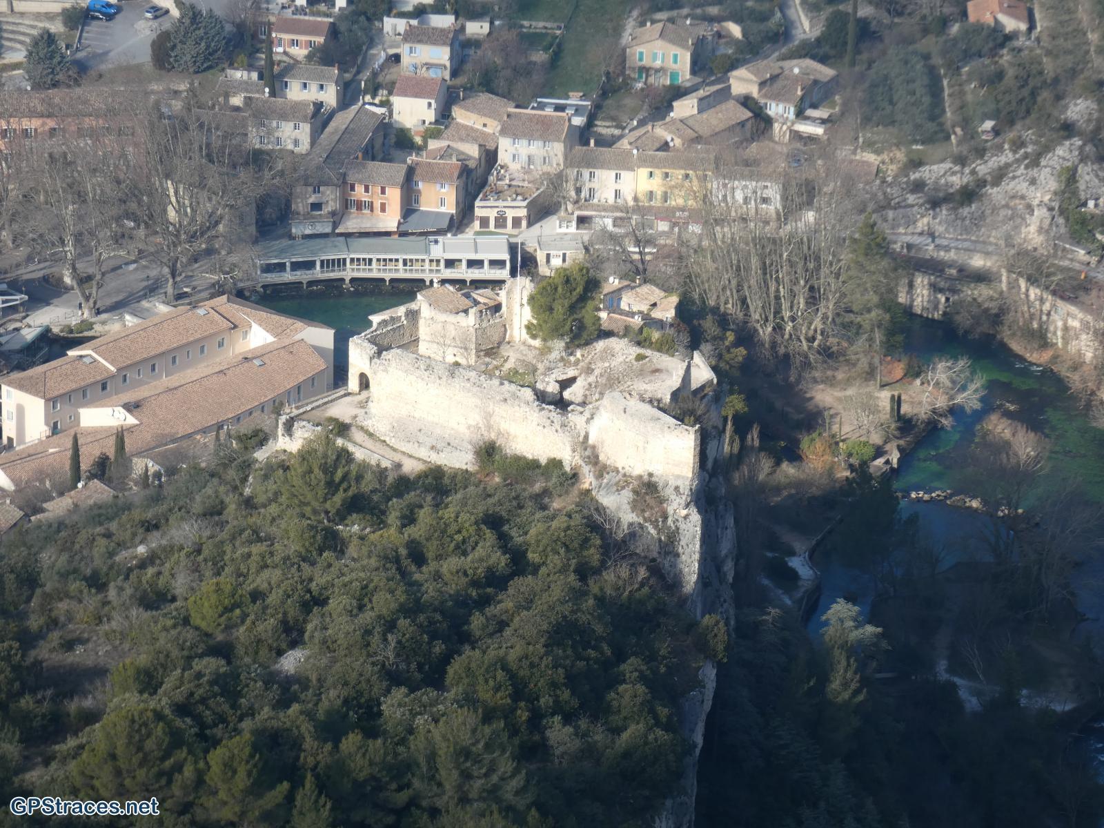 Le chateau Pétrarque