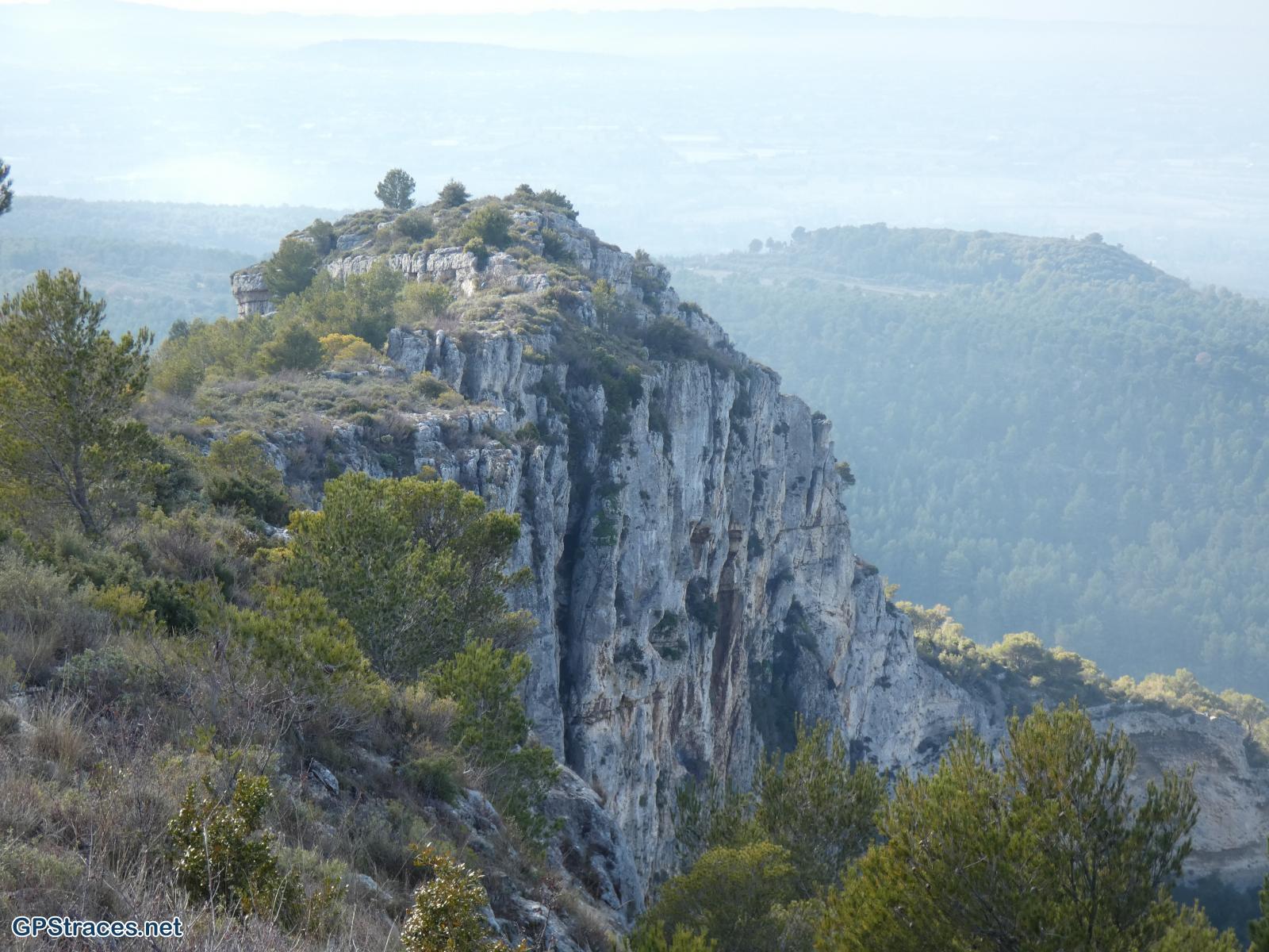 Vaucluse-Fontaine de Vaucluse - Valescure–13