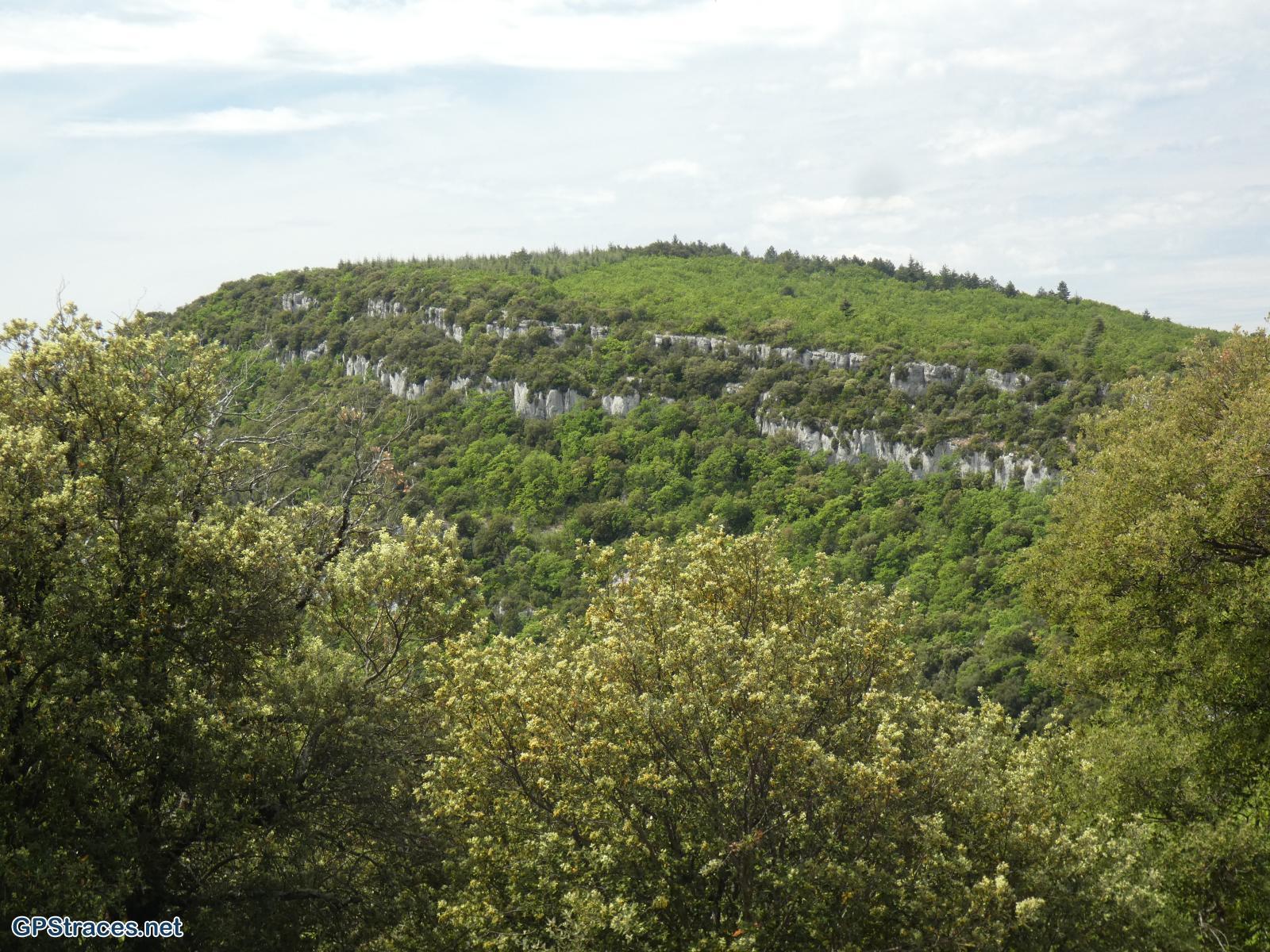 Vaucluse-Habitats oubliés de la Nesque et rocher du Cire–15