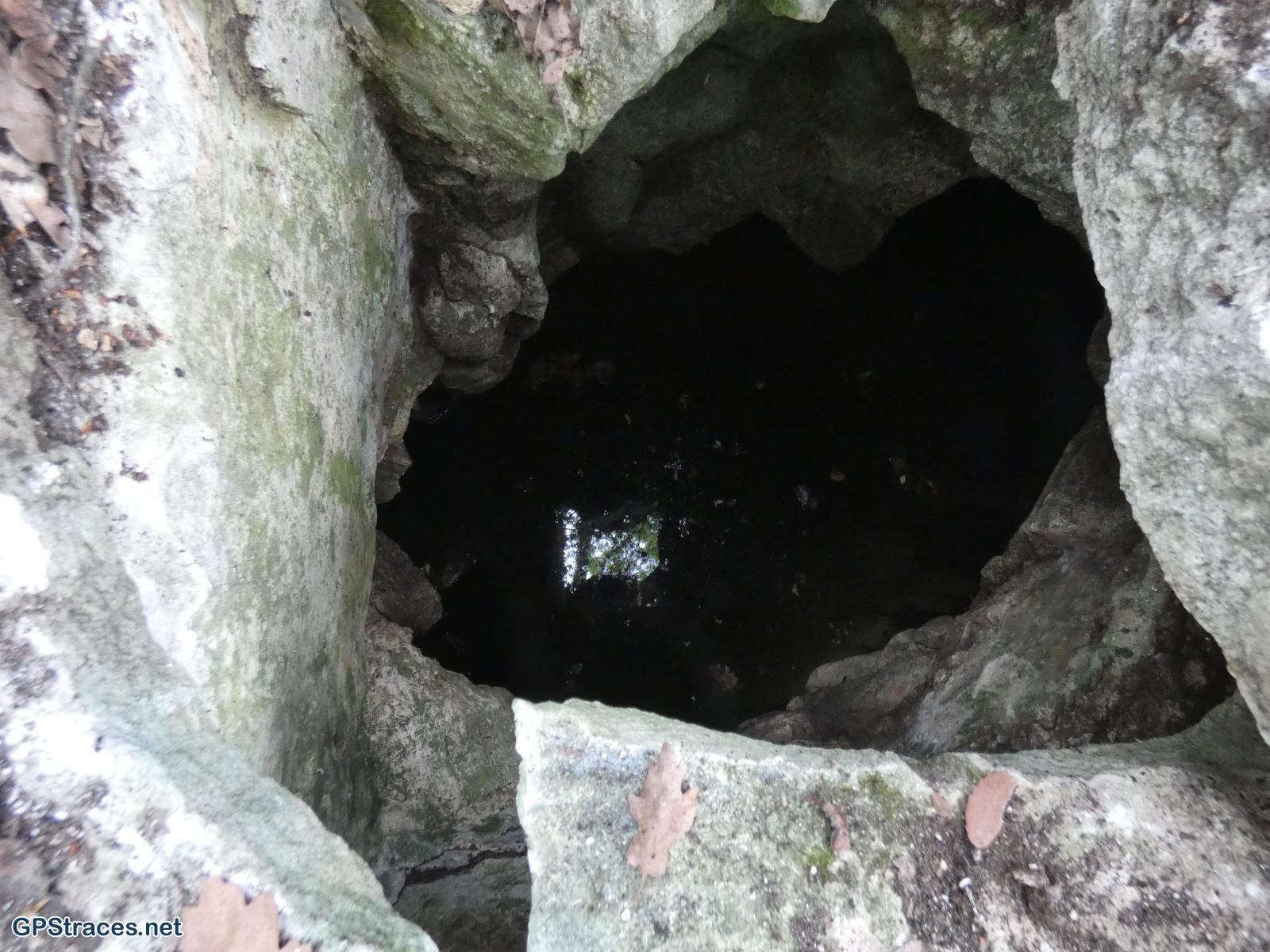Vaucluse-Habitats oubliés de la Nesque et rocher du Cire–19