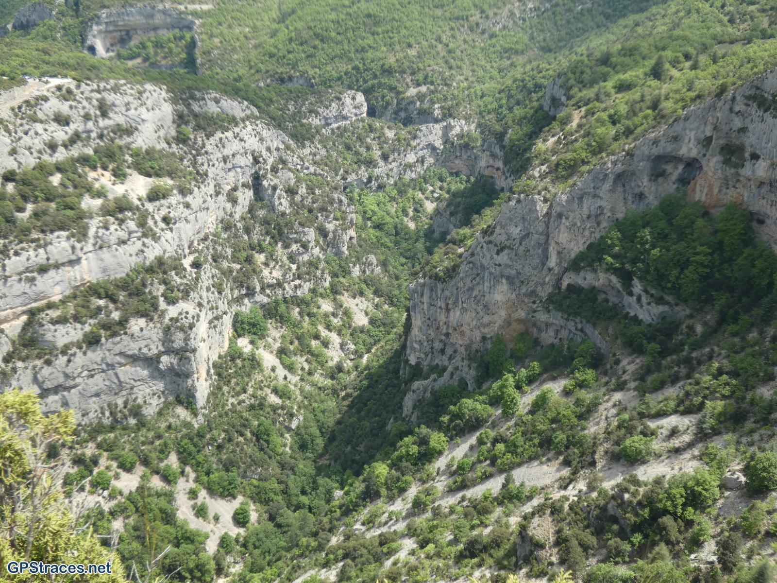 Vaucluse-Habitats oubliés de la Nesque et rocher du Cire–39