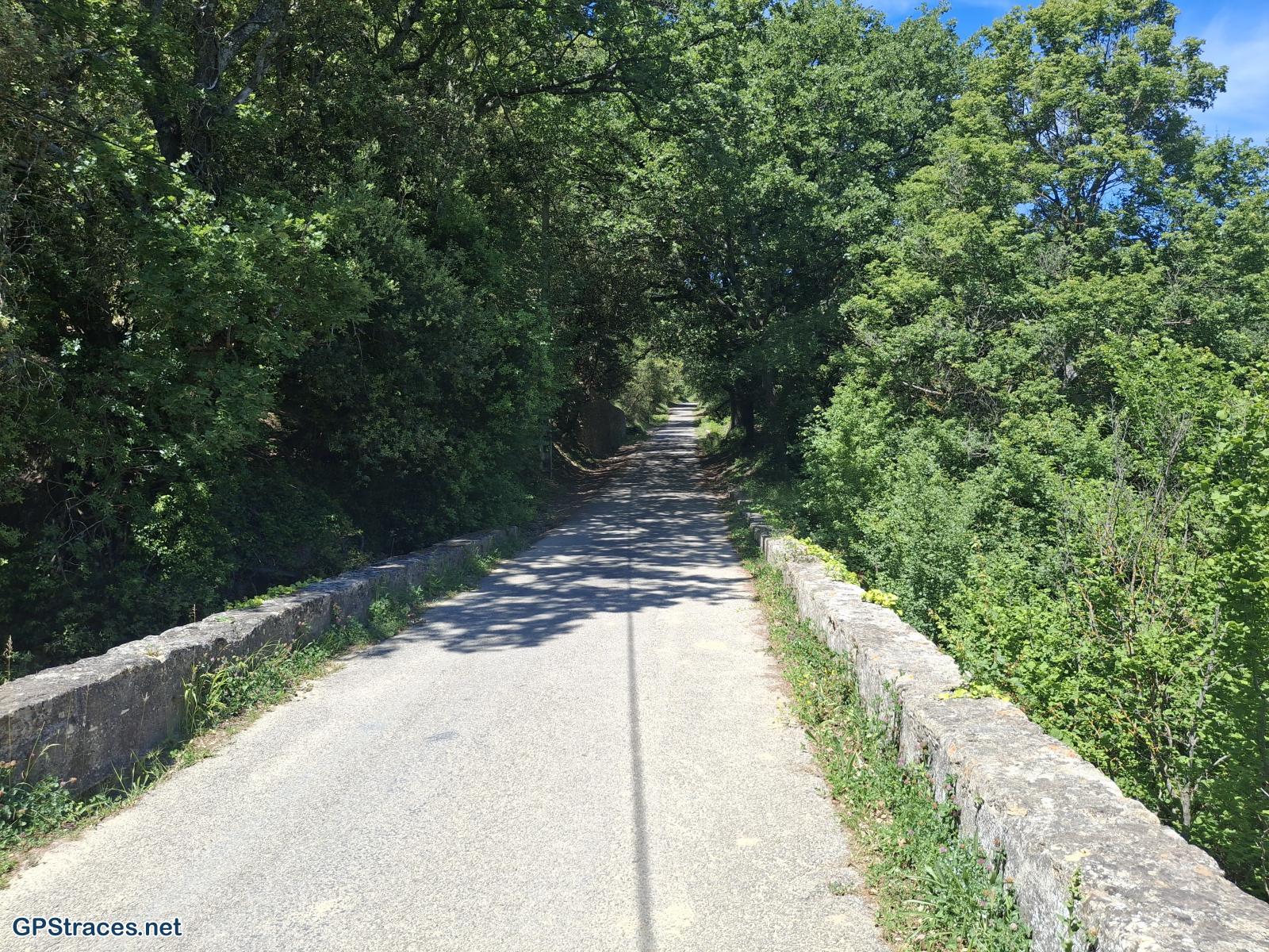 Vaucluse-De Lourmarin à Cadenet–4