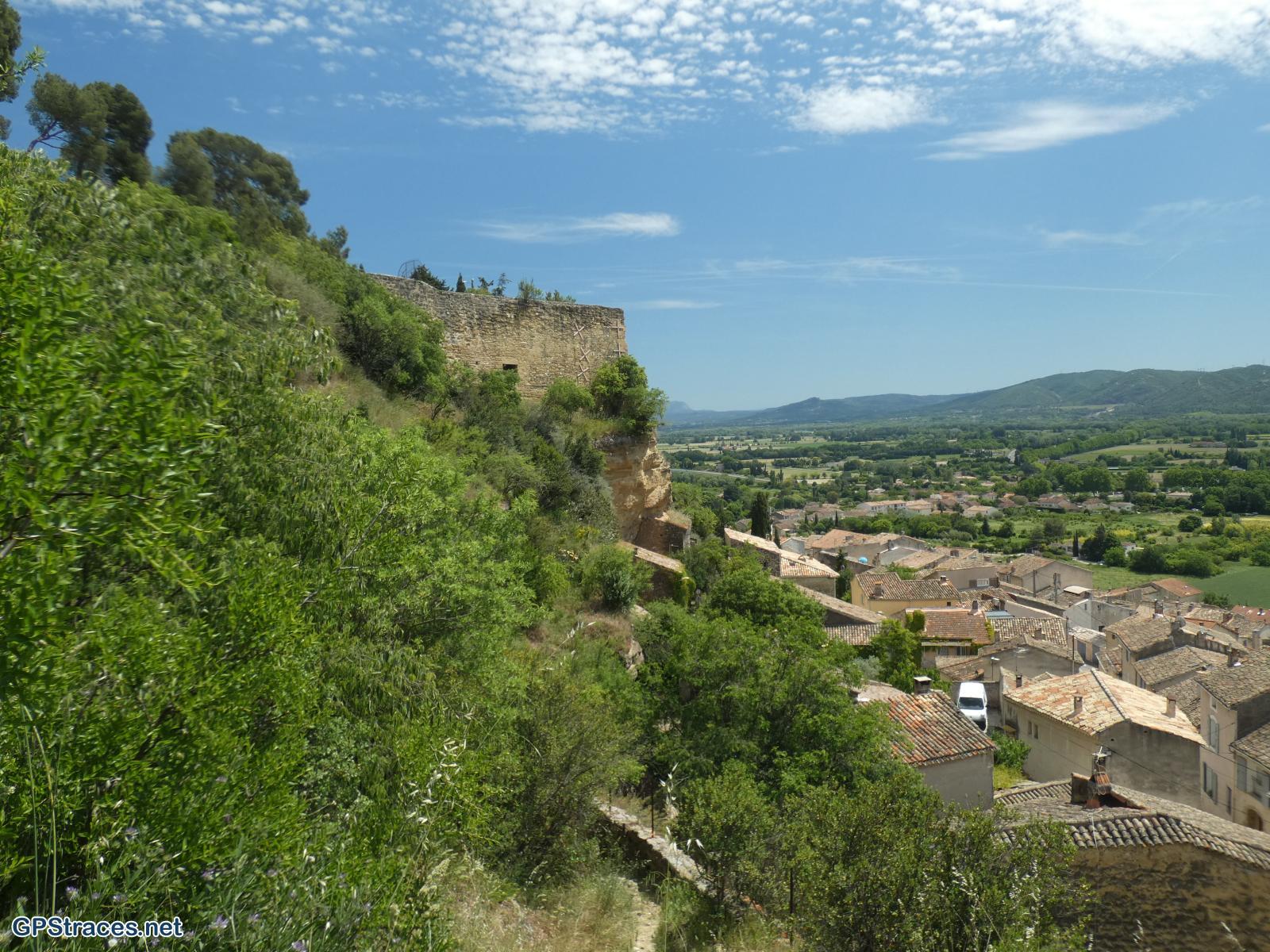 L'arrivée à Cadenet