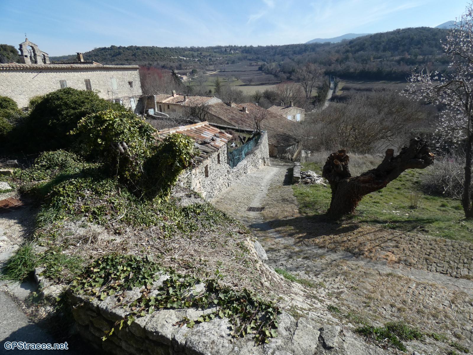 Vaucluse-Luberon - Buoux - Autour de l'Aiguebrun–1