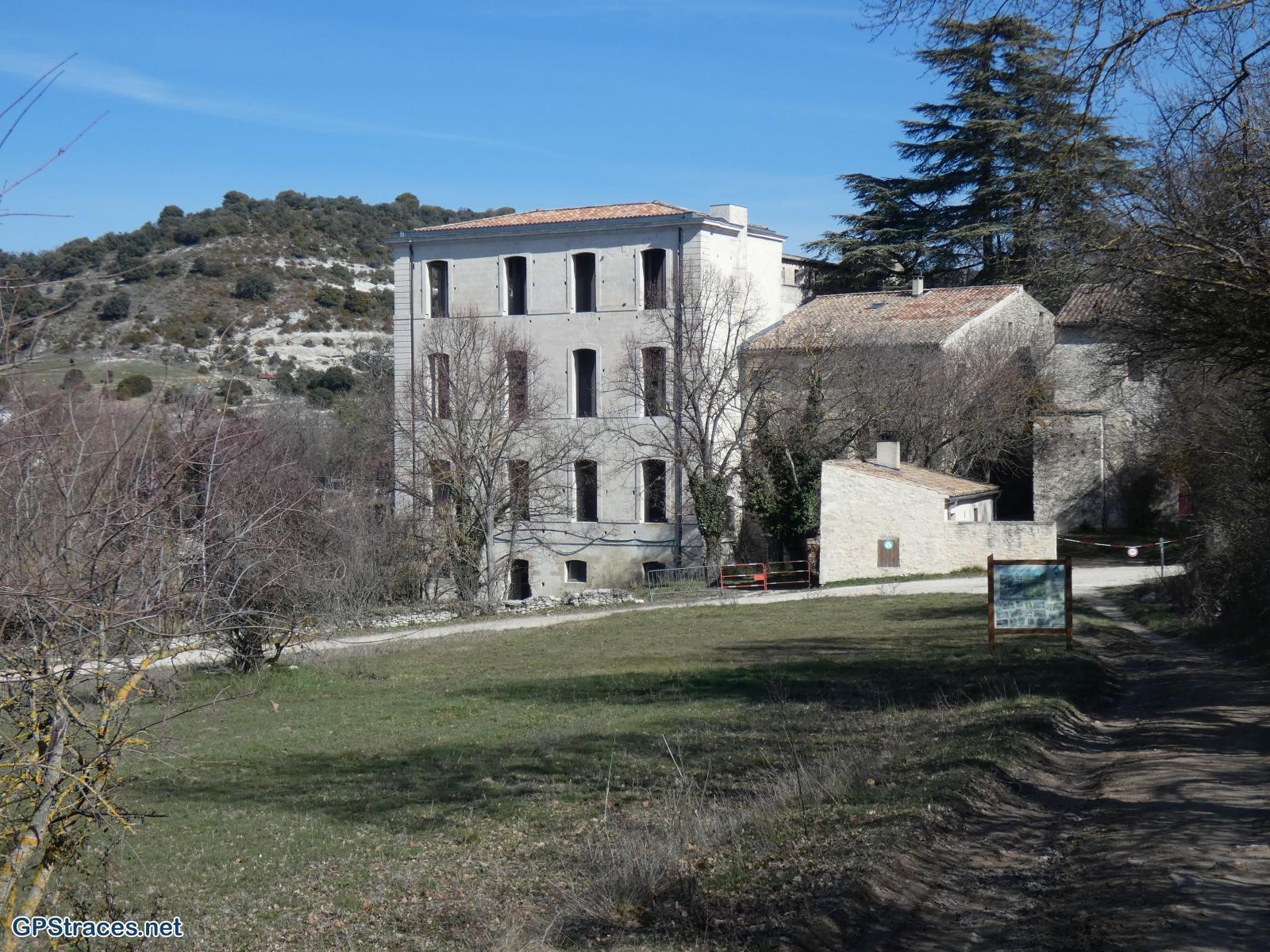 Le château de Buoux