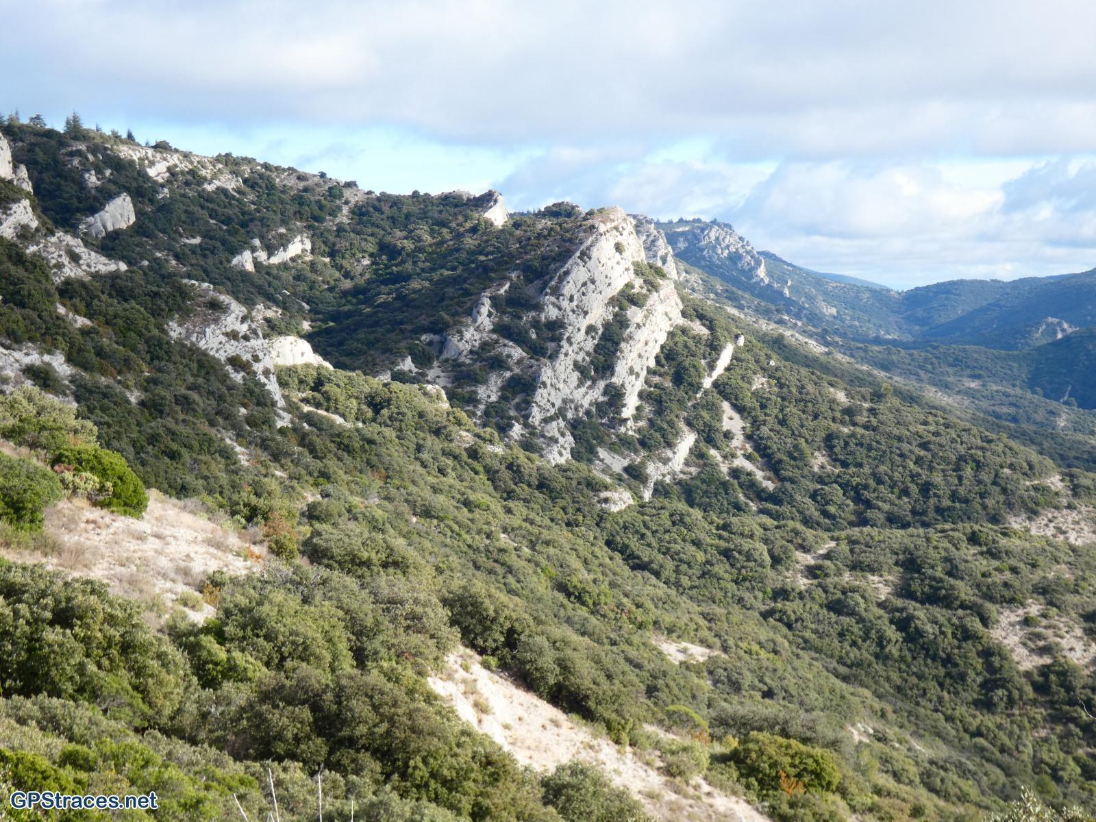Vaucluse-Luberon - Rochers de la Croix de Fer–6