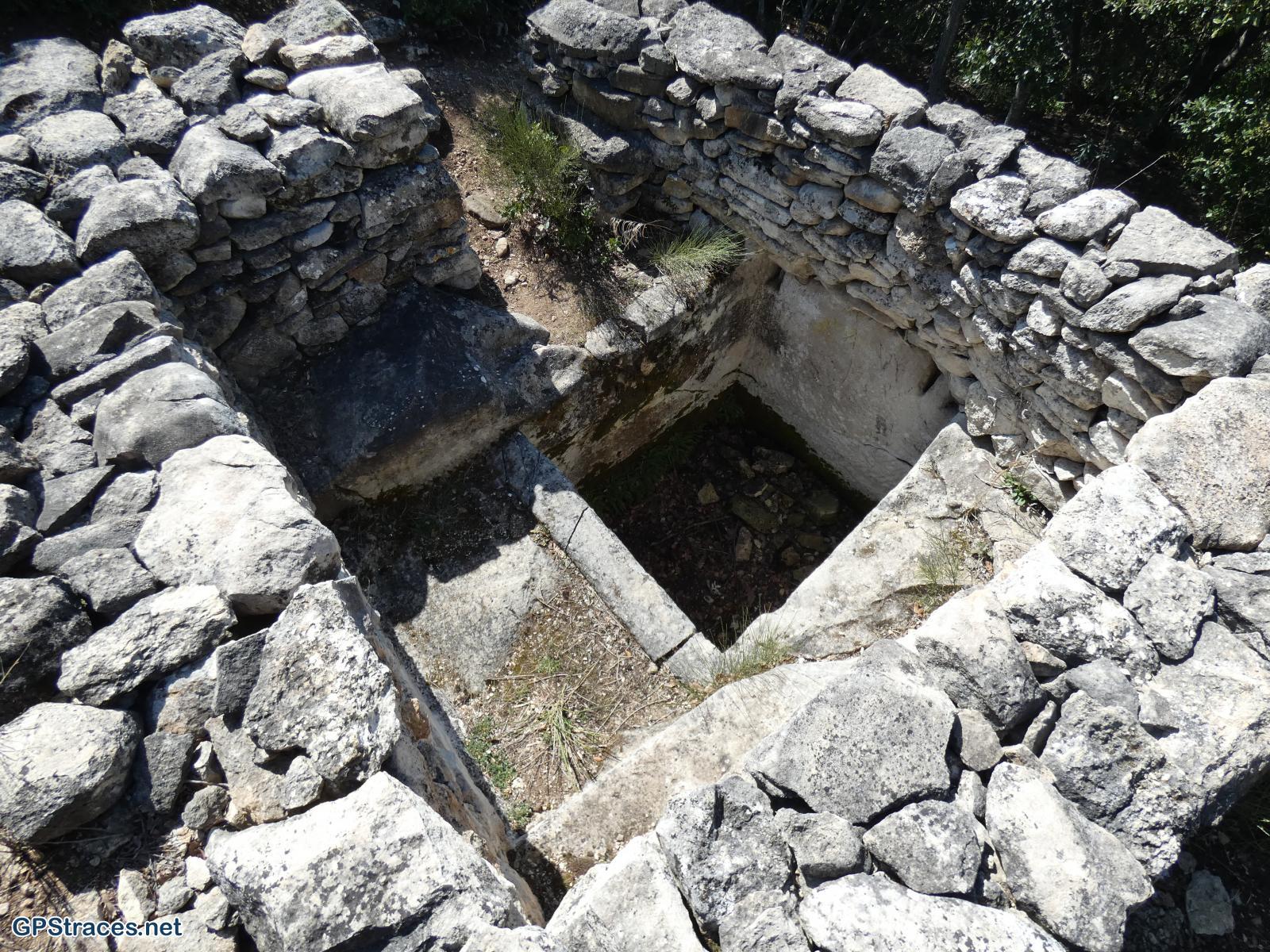 Une aiguière
