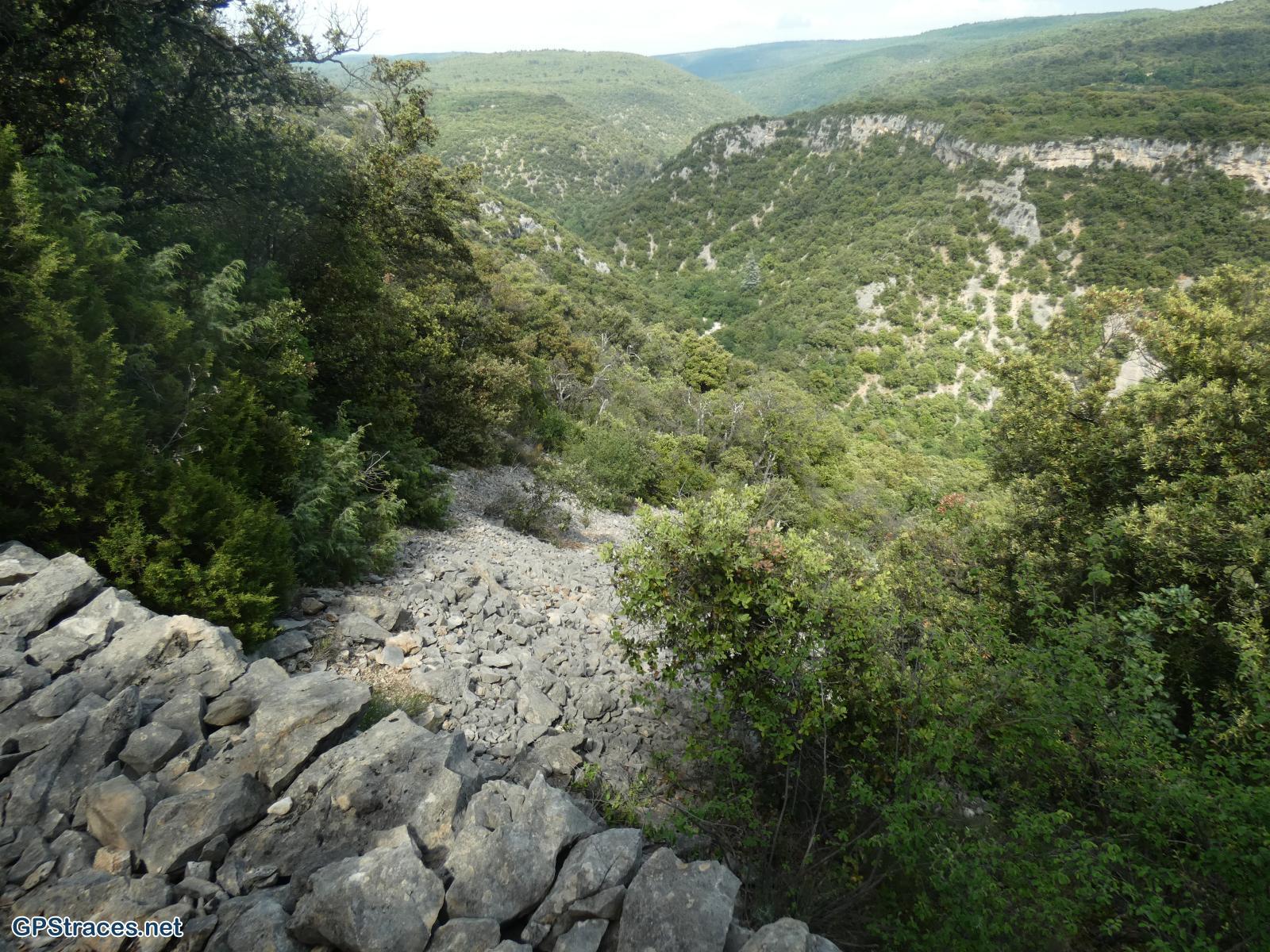 Vaucluse-De Méthamis au vallon de Malaval par le sommet de Gacholle–15