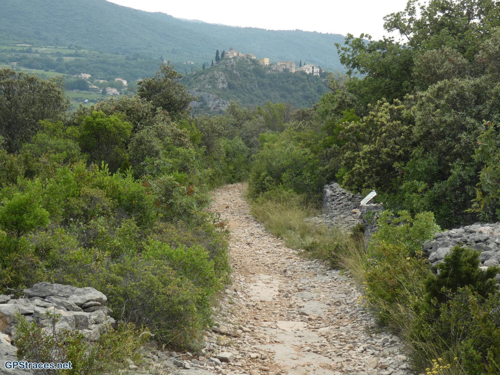 Vaucluse-De Méthamis au vallon de Malaval par le sommet de Gacholle–19