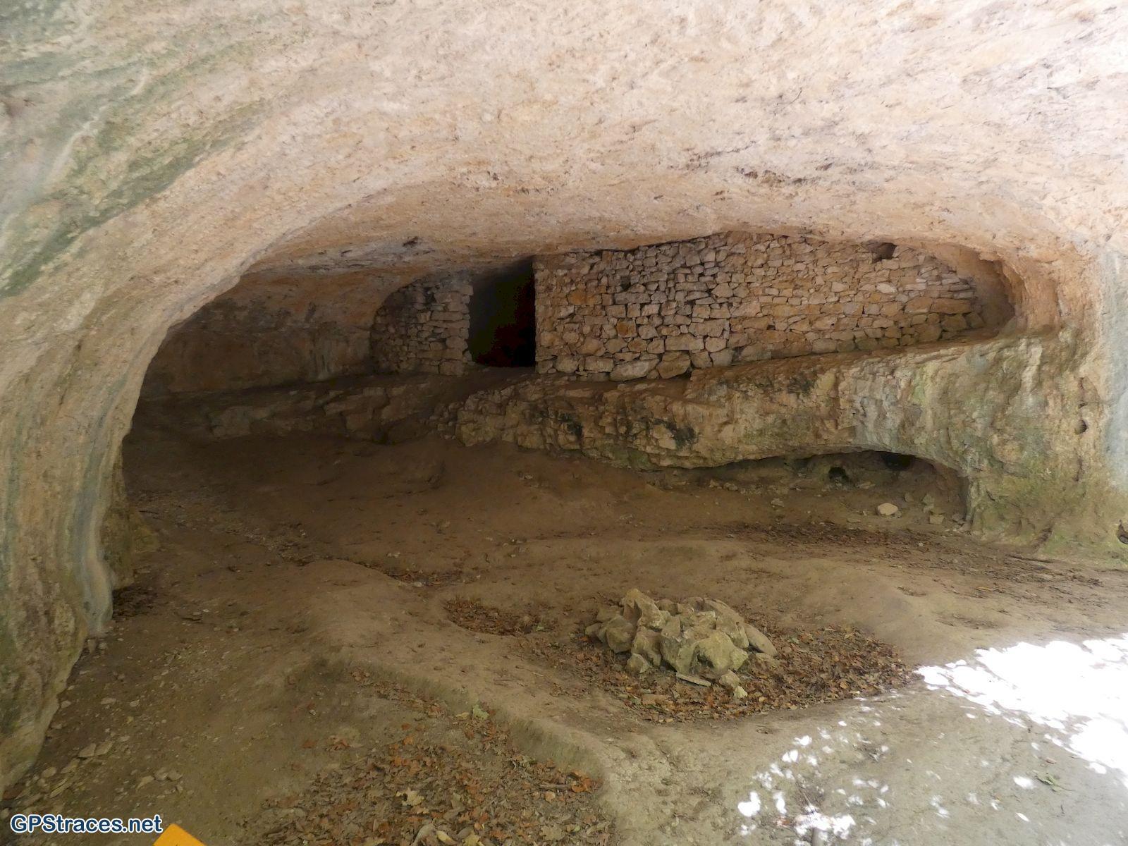 La grange troglodyte