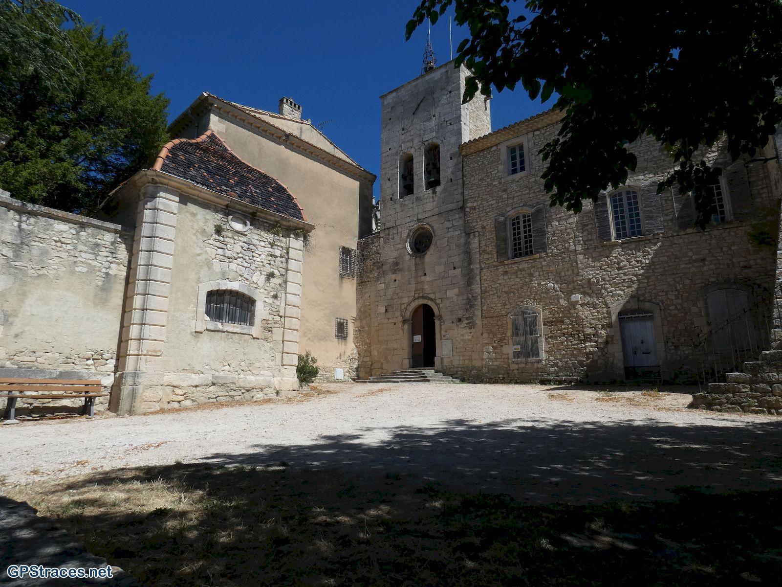 L'église et le château de Murs