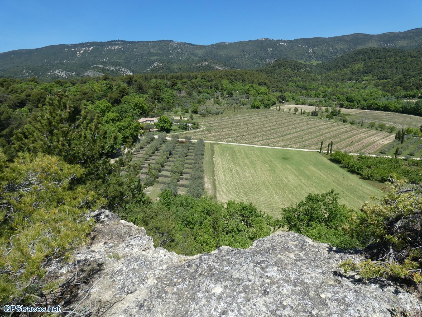 Vaucluse-Le Mourre Nègre par Cucuron–2