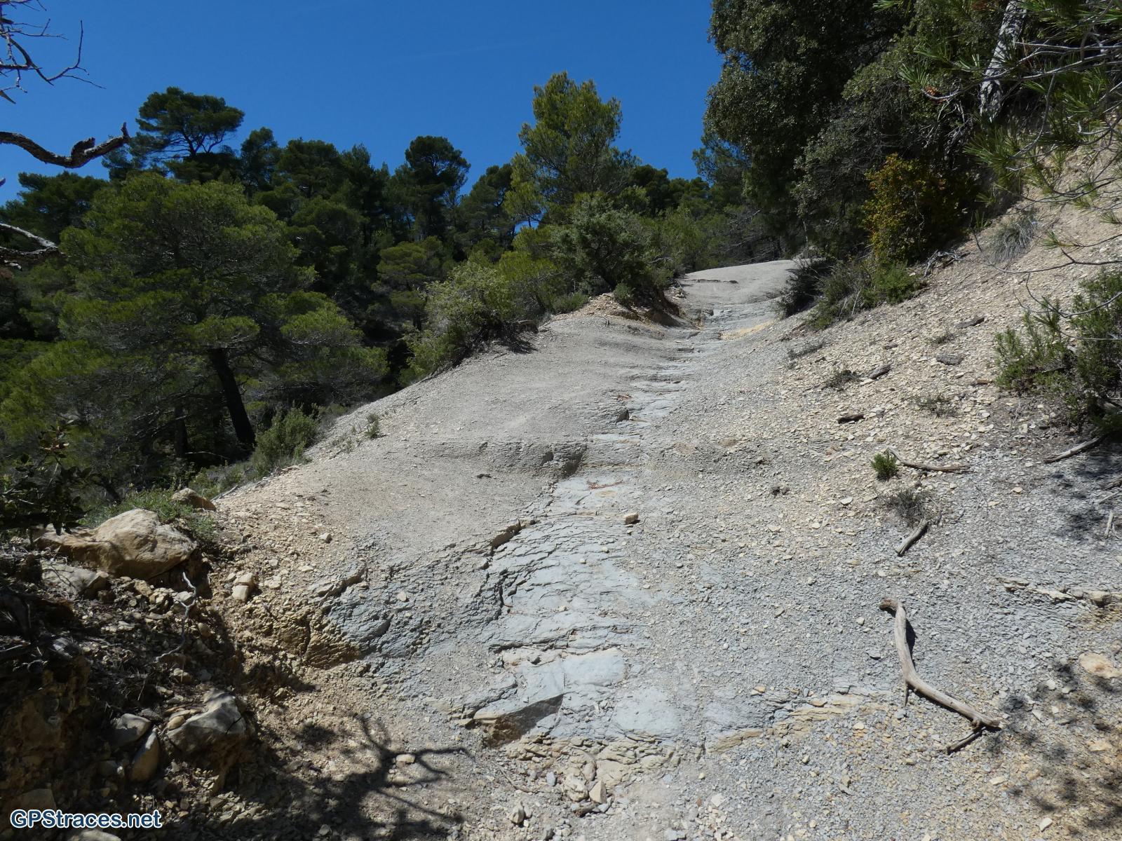 Vaucluse-Le Mourre Nègre par Cucuron–6