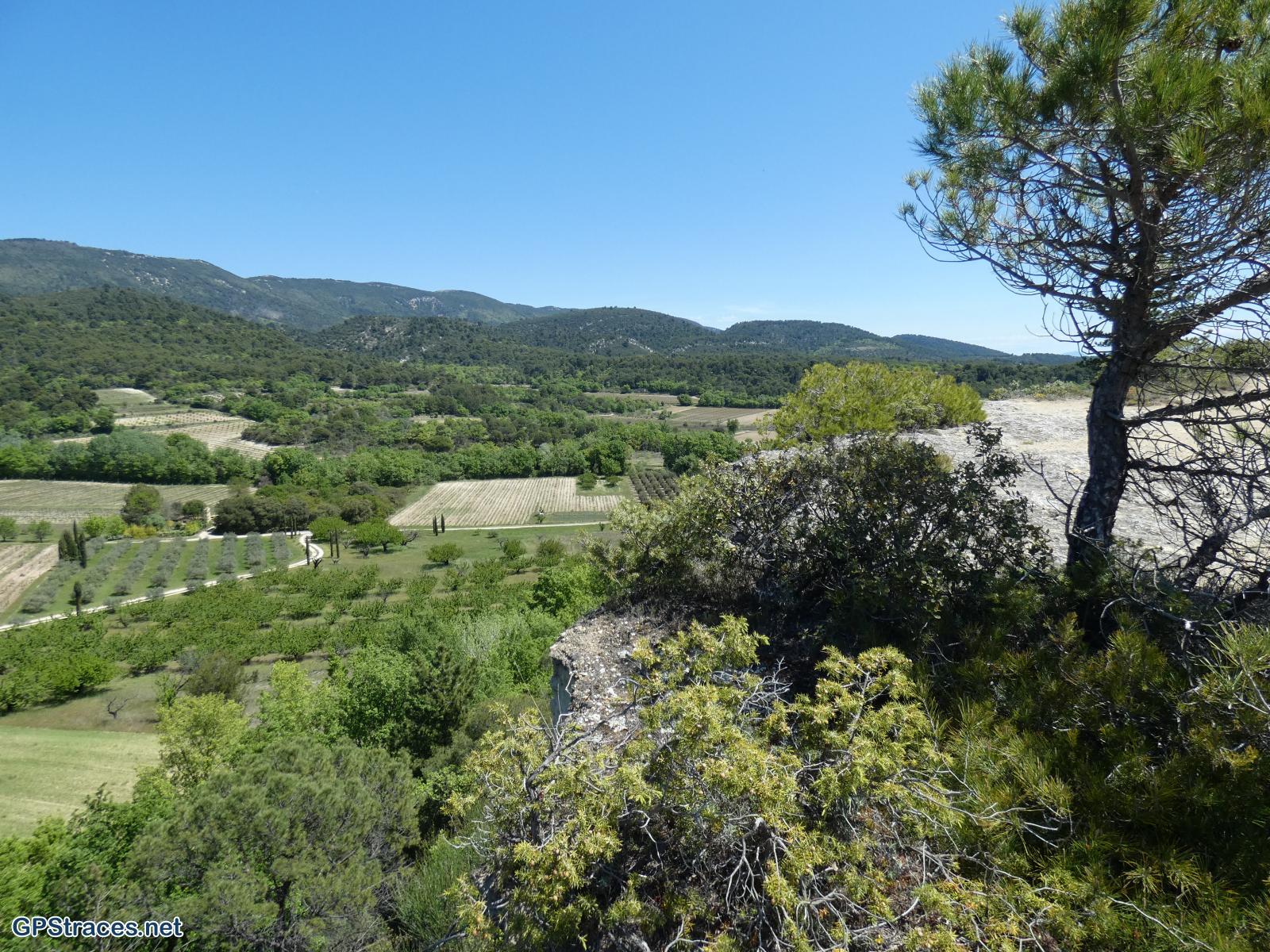 Vaucluse-Le Mourre Nègre par Cucuron–3