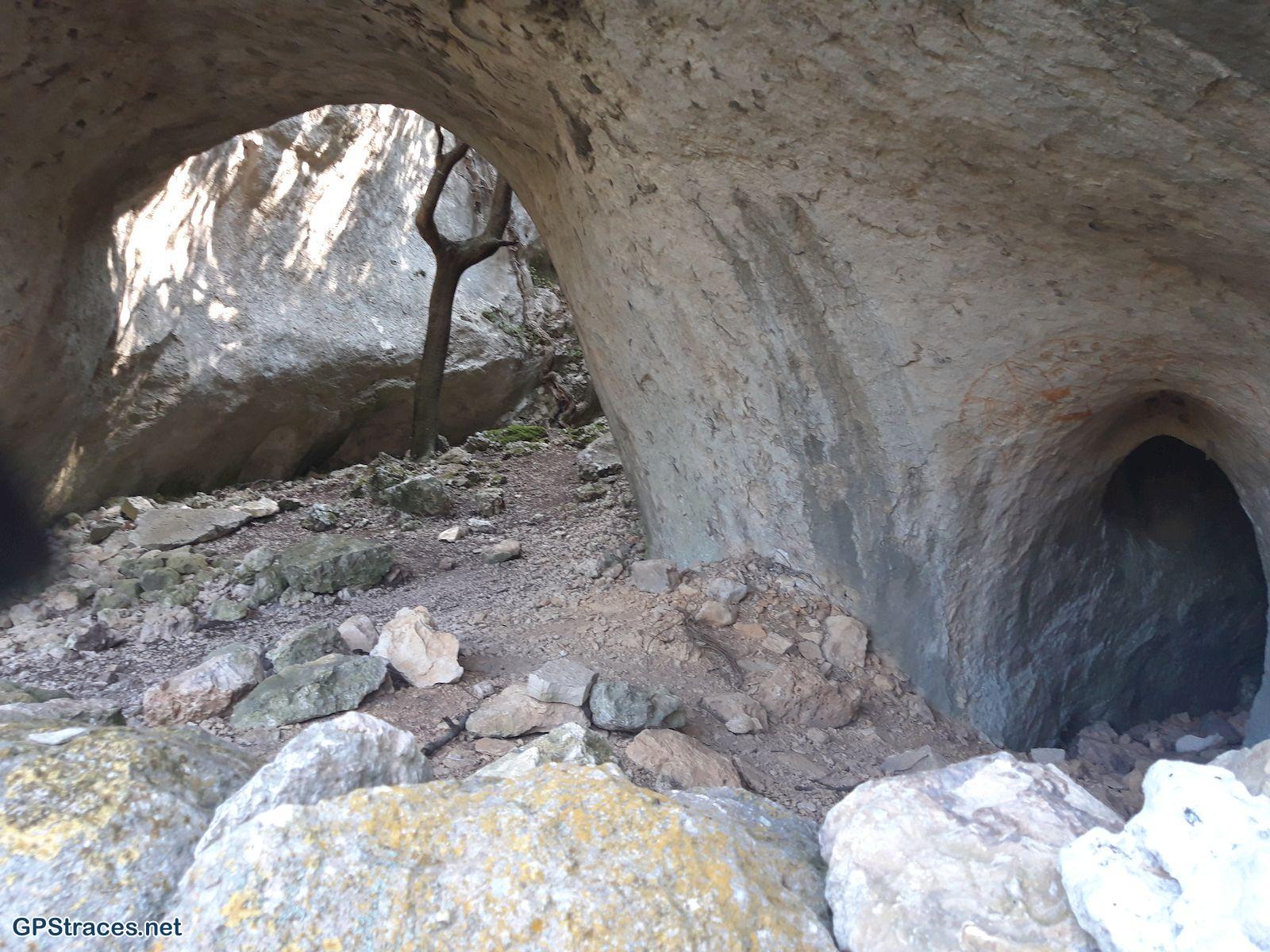 Vaucluse-Murs - Grottes de Bérigoule–2