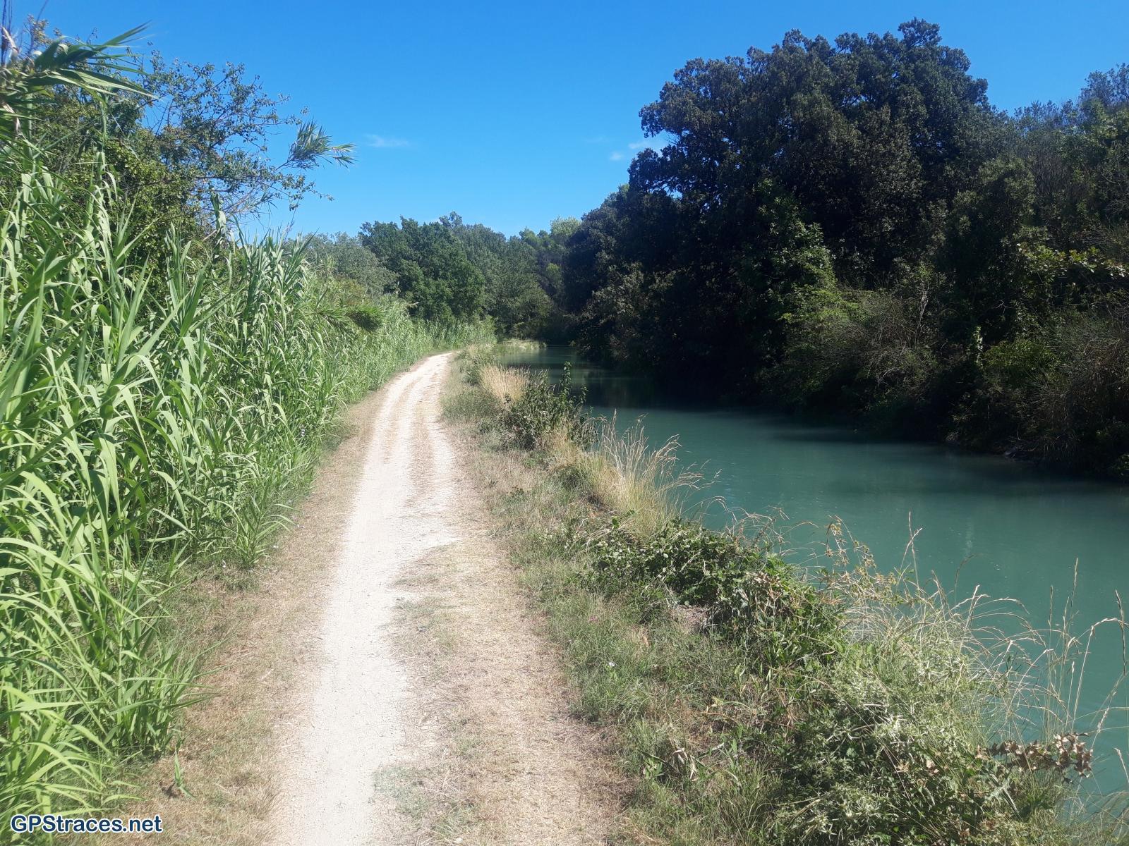 Sur le canal