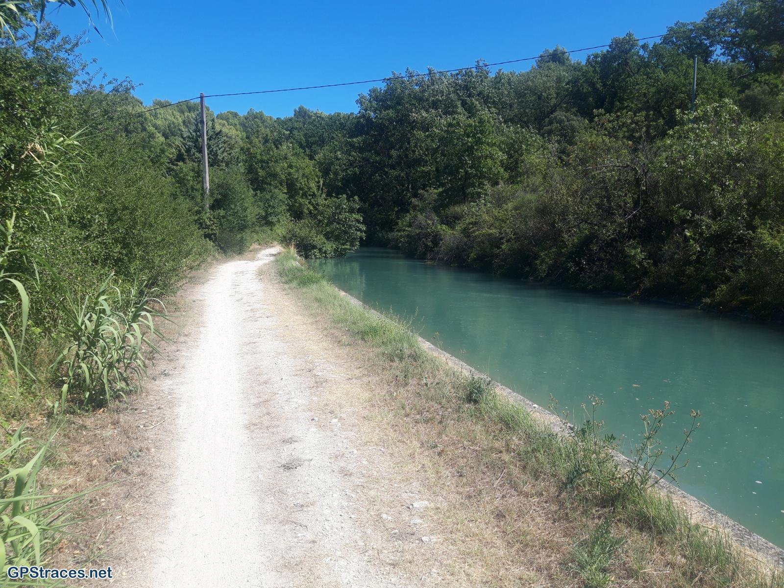 Vaucluse-Pernes-Les-Fontaines - Canal de Carpentras–3