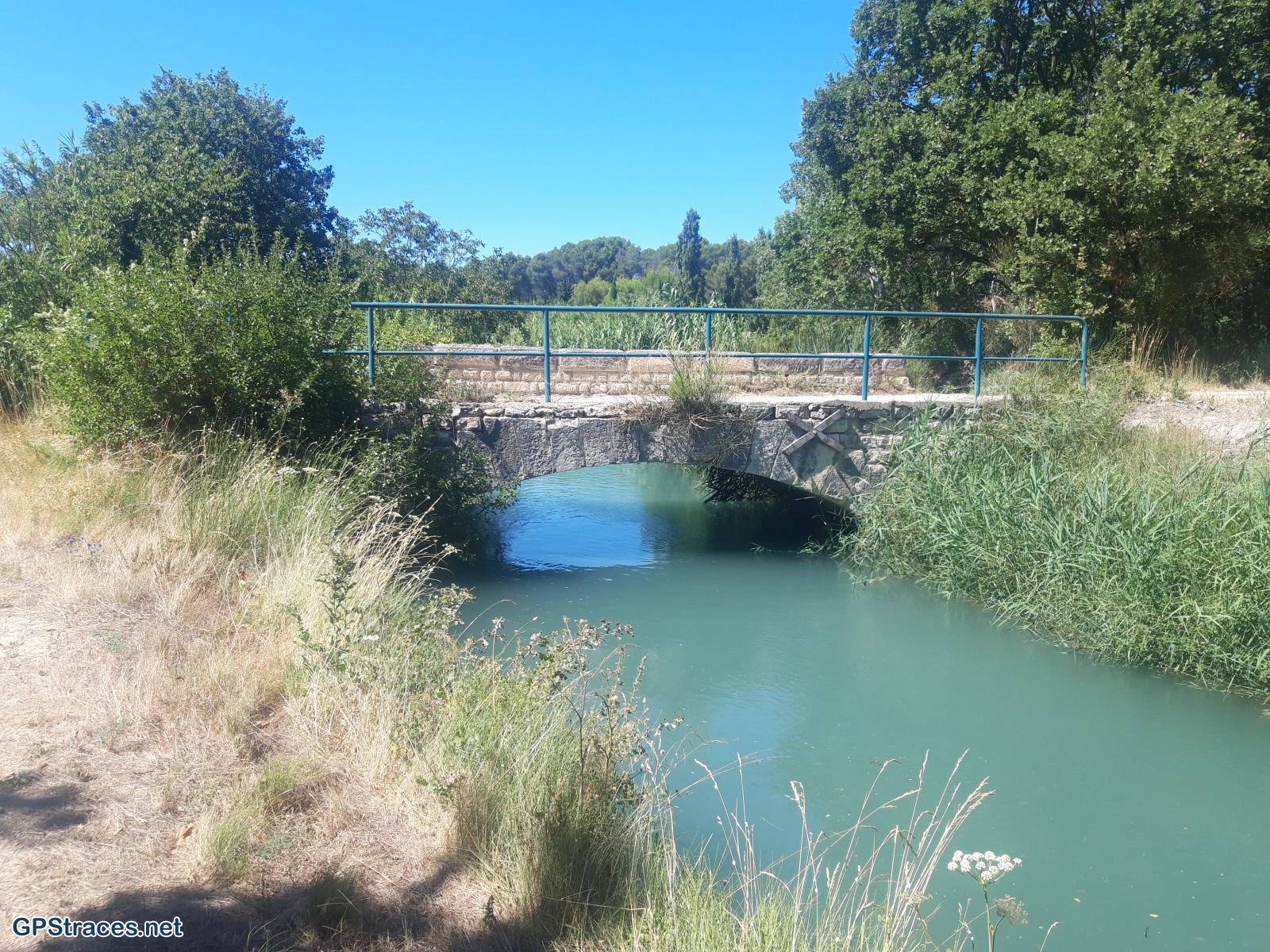 Vaucluse-Pernes-Les-Fontaines - Canal de Carpentras–4