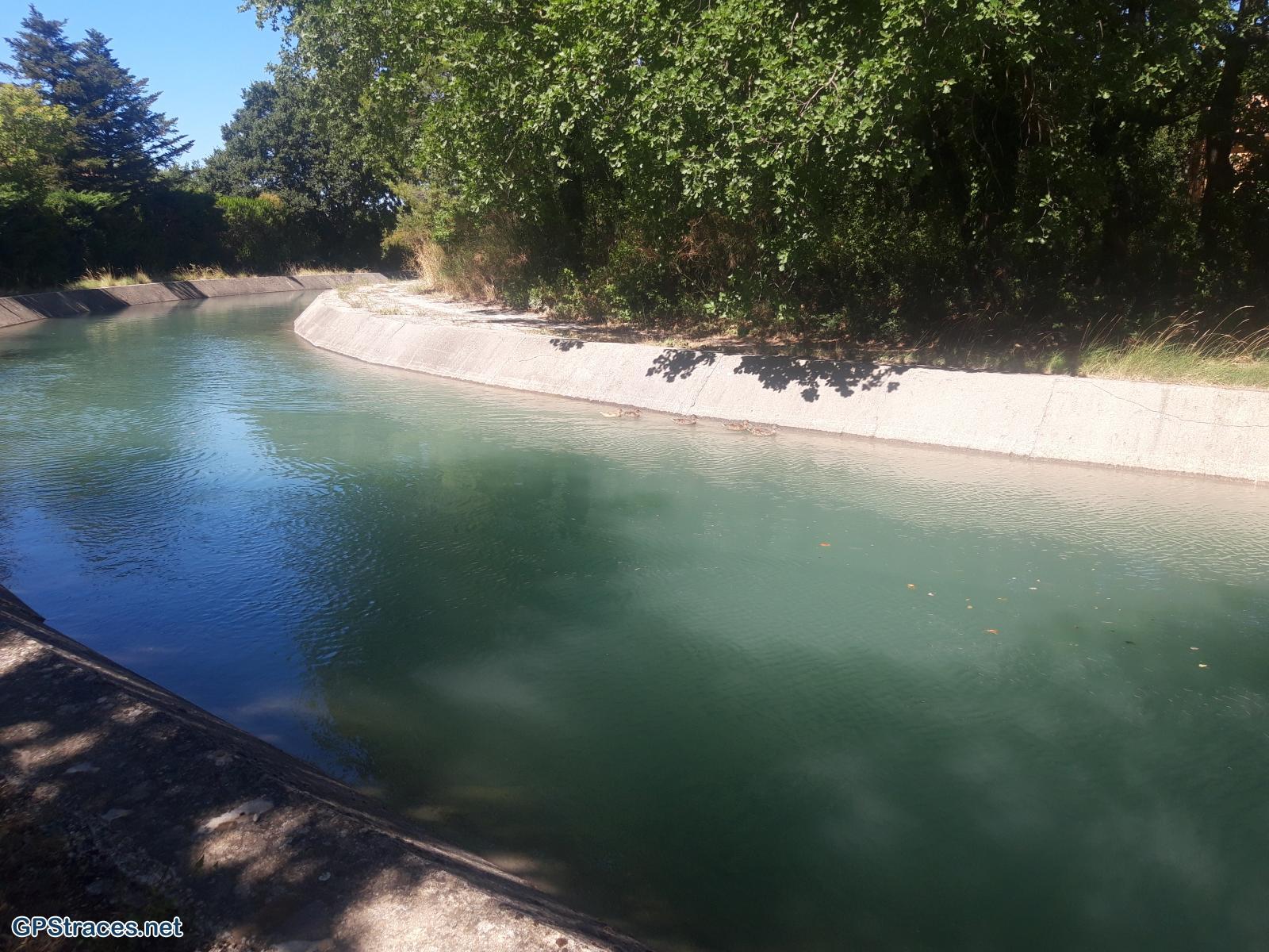 Vaucluse-Pernes-Les-Fontaines - Canal de Carpentras–6