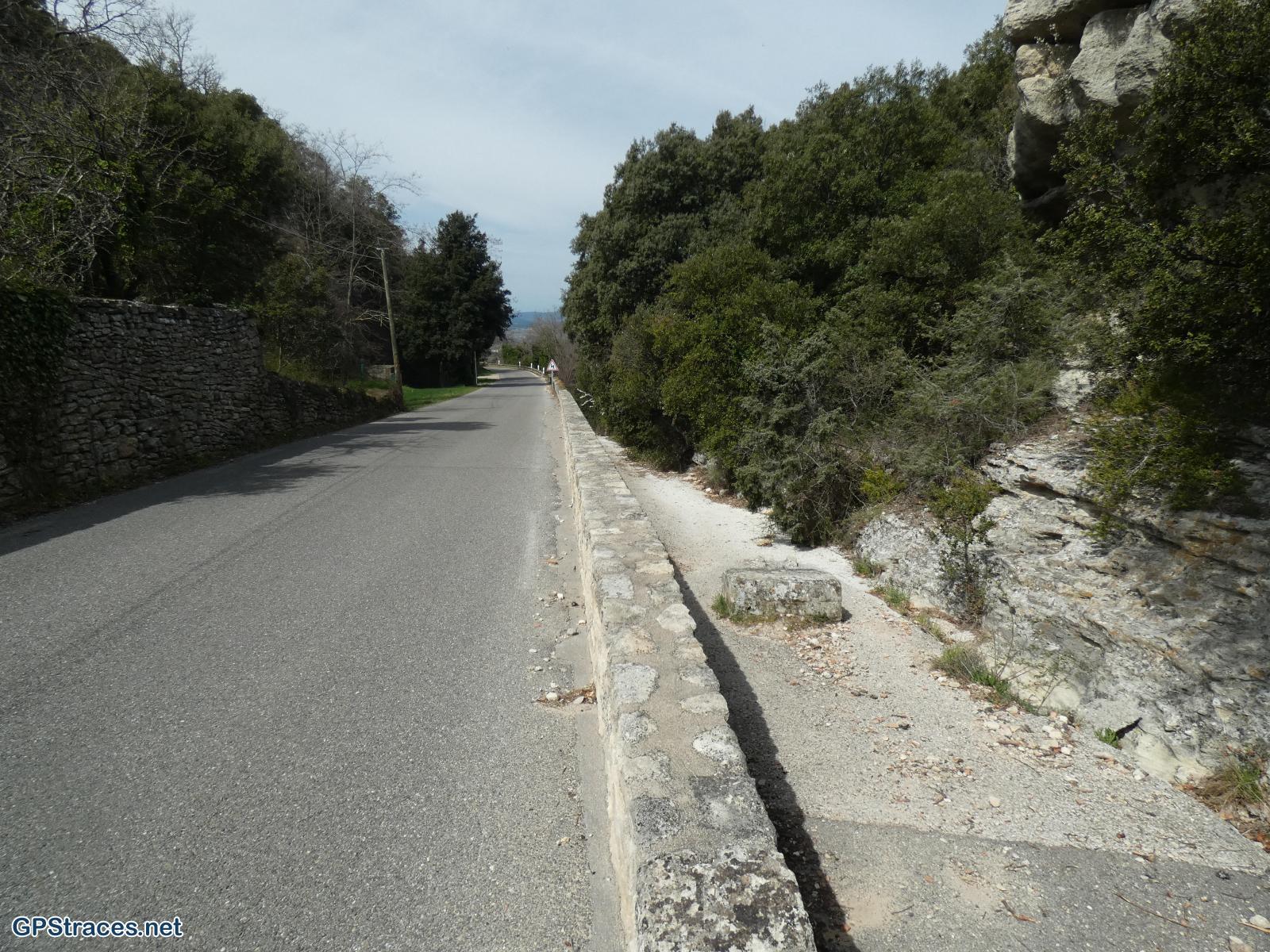 En quitant Saignon