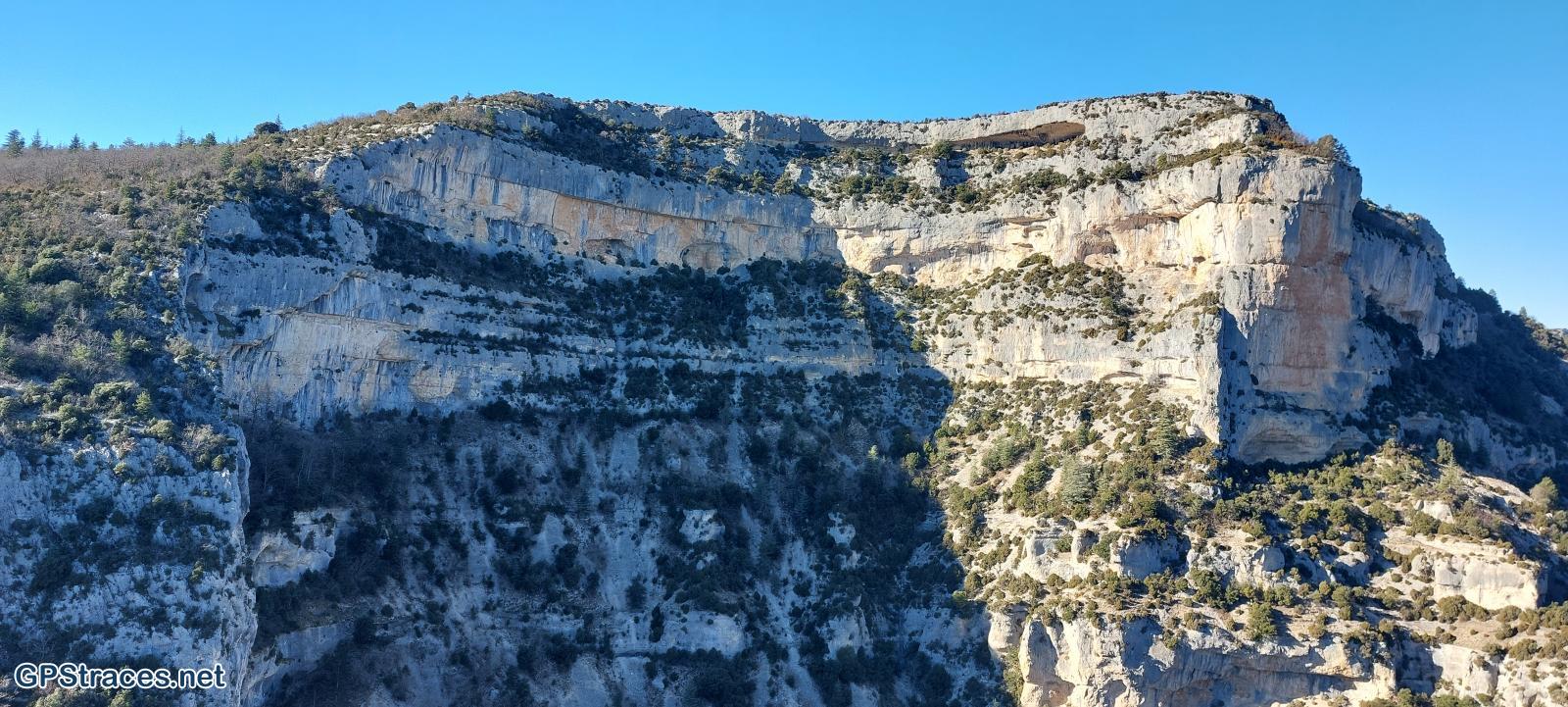 Vaucluse-Sentiers sportifs très perdus de la Nesque–7