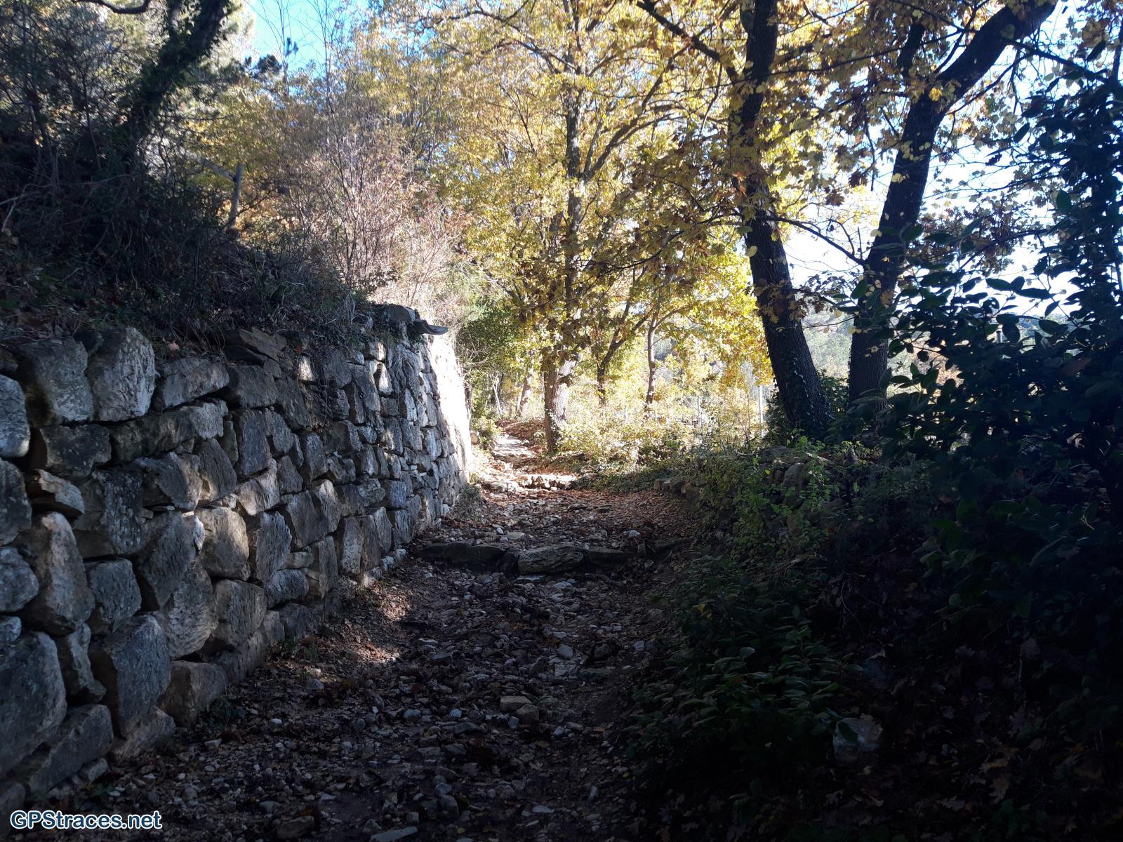 Vaucluse-De Venasque à Mallemort–0