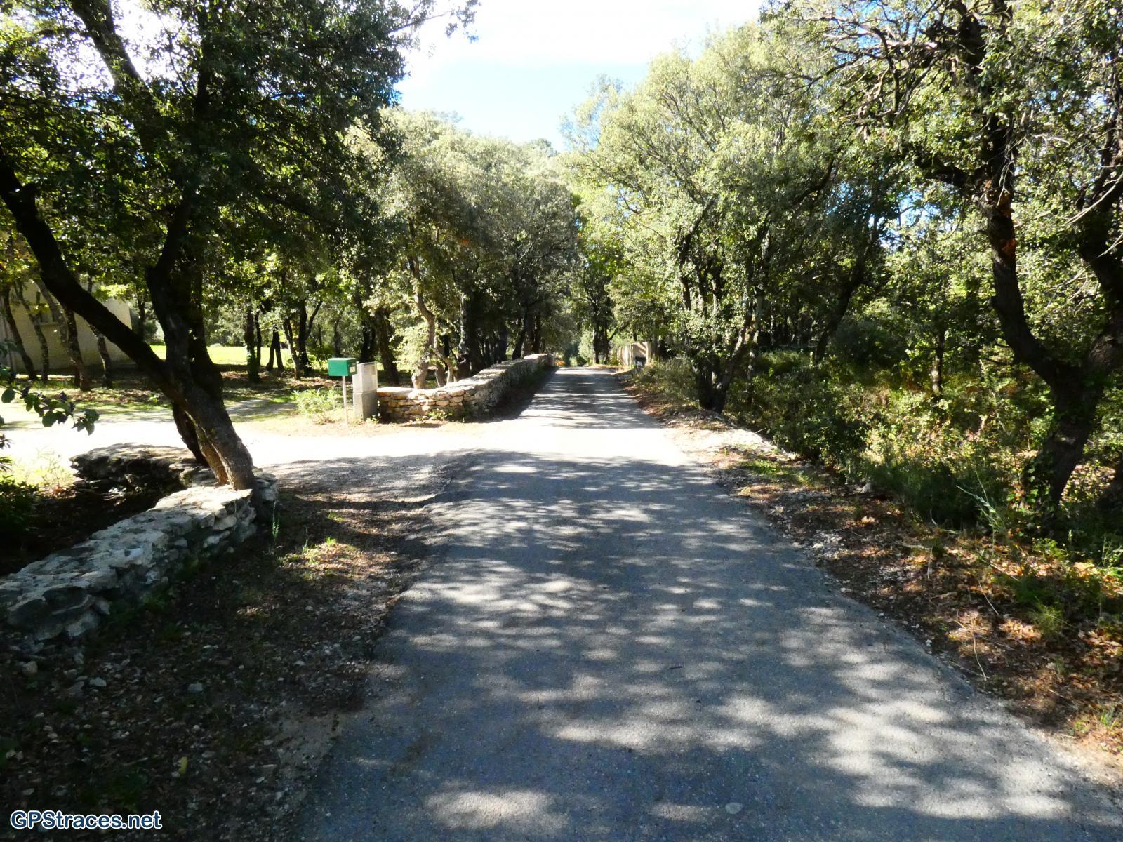 Vaucluse-Venasque - Le Beaucet par St Gens–0