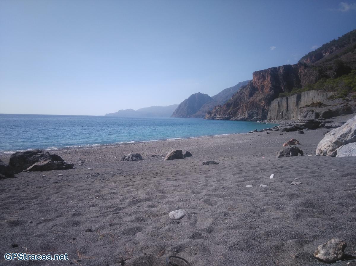 Vue du cap Tripiti depuis Domata beach.