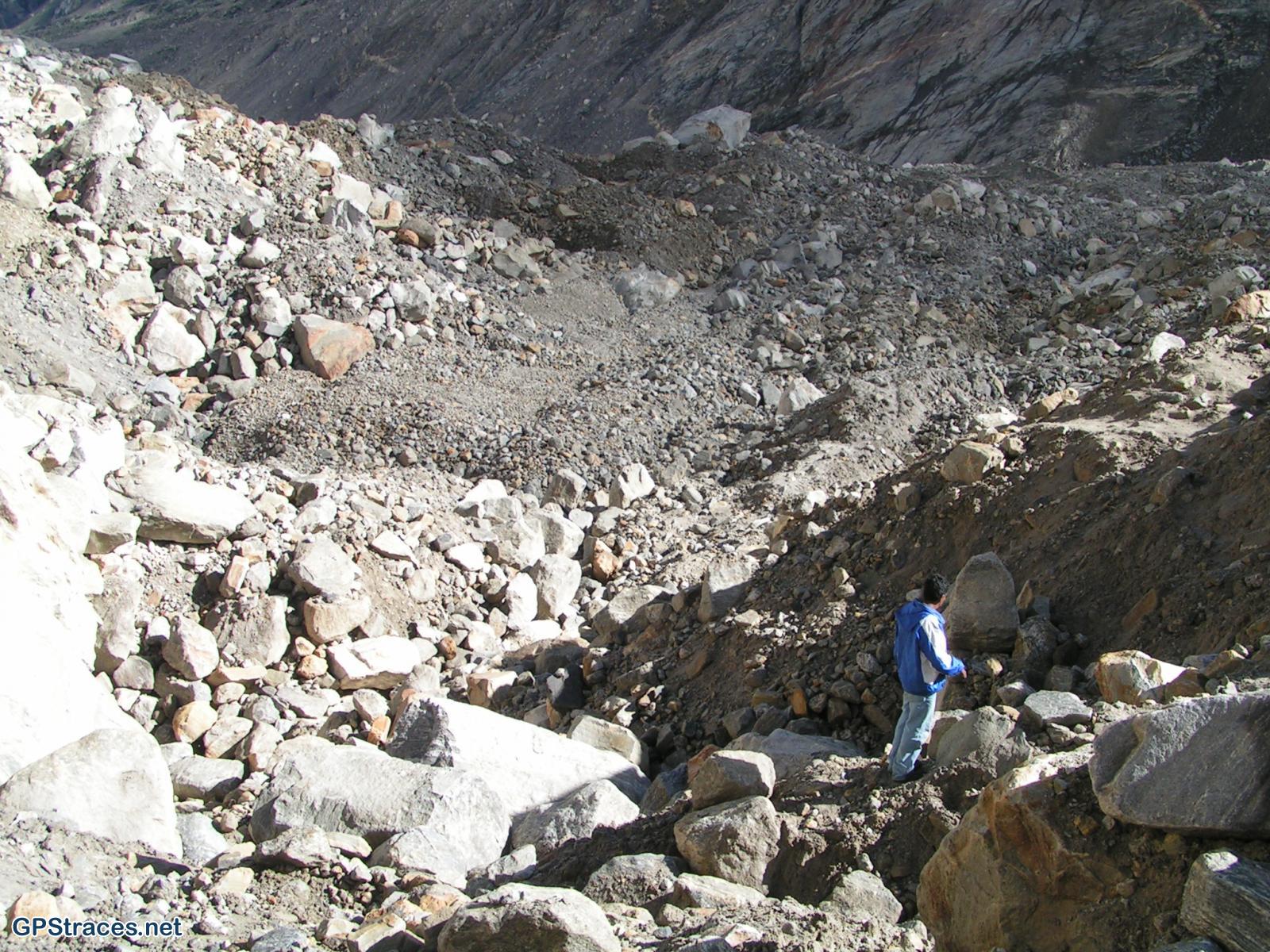 Descente dans la moraine