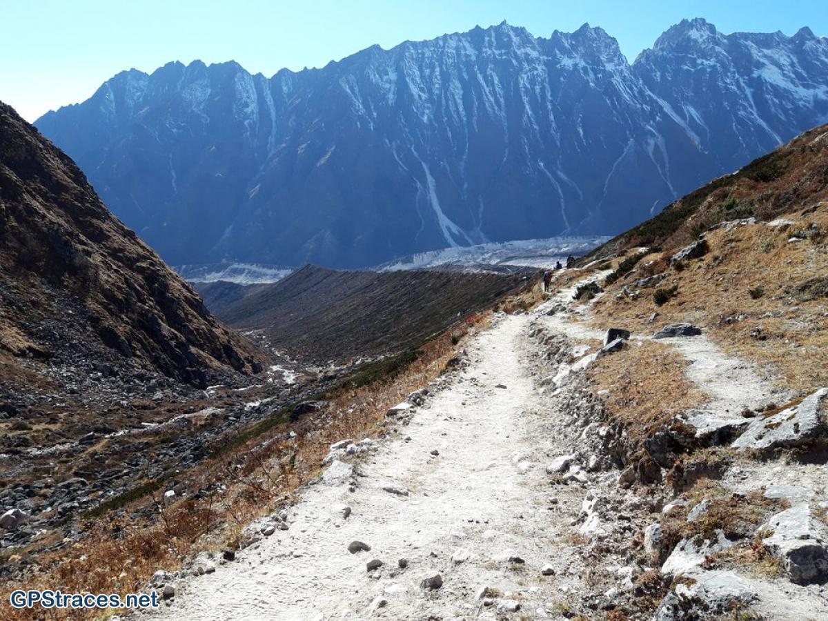 La descente vers Bimthang