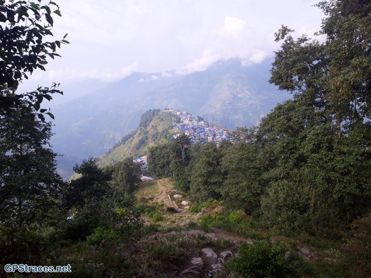 On quitte Barpak